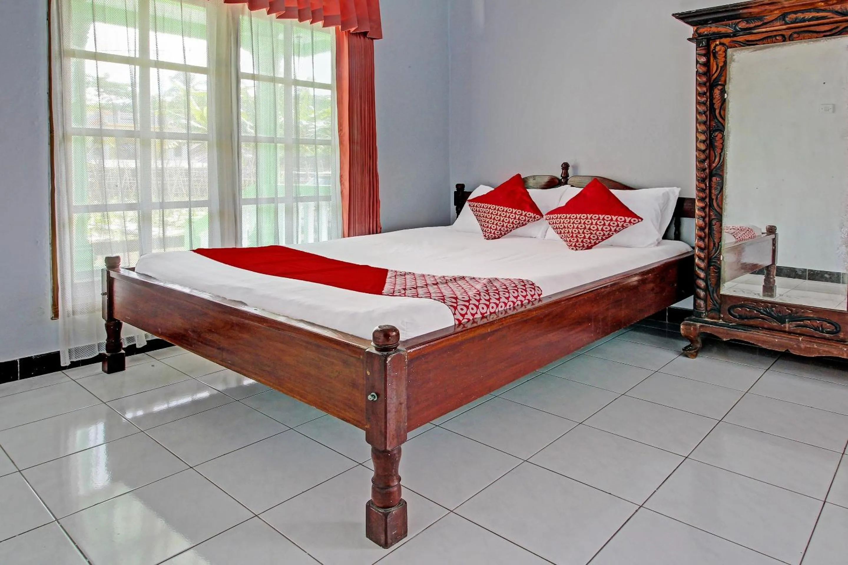 Bedroom, Bed in Hotel O Desa Wisata Pandean