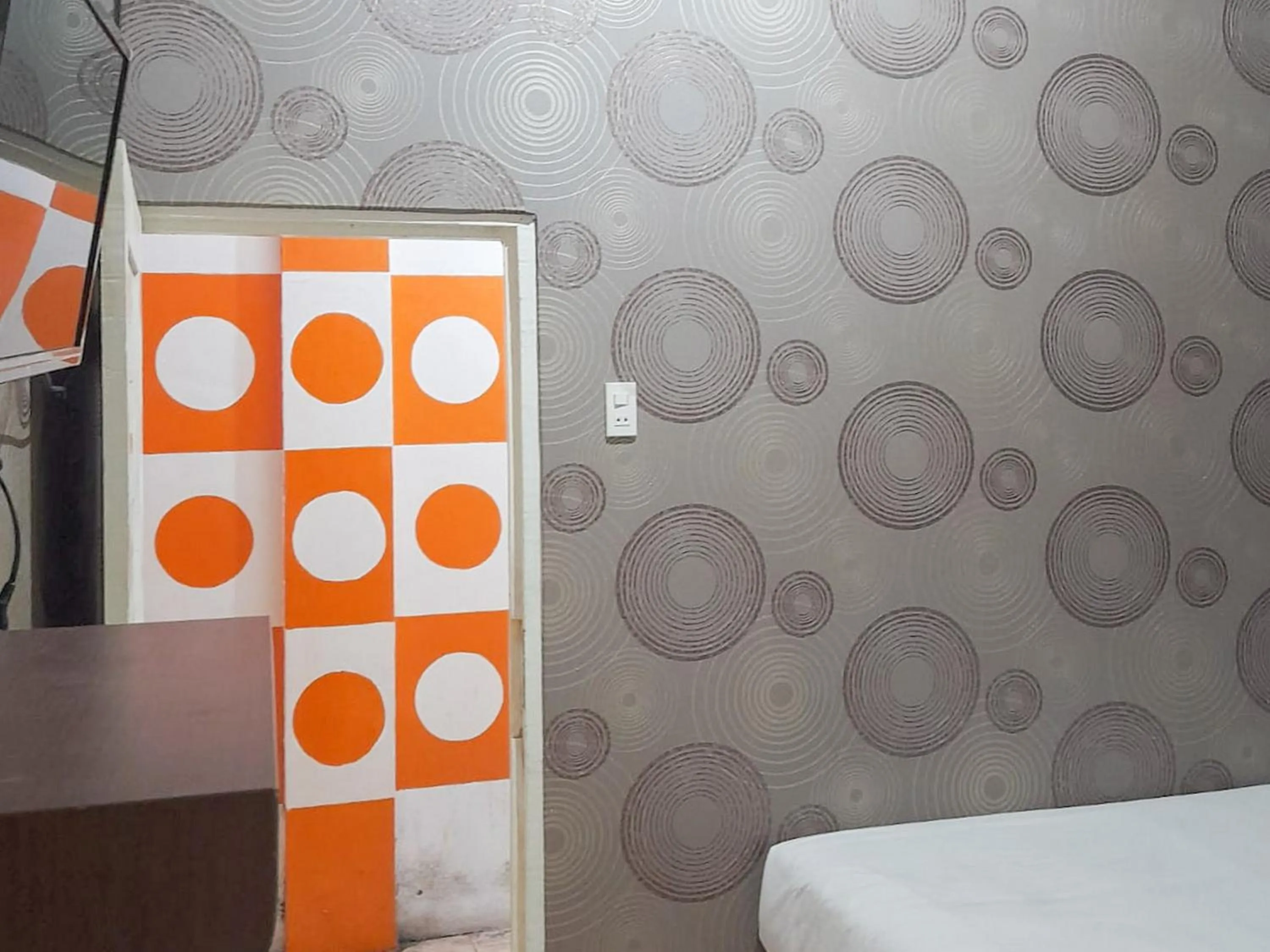 Bed in RedDoorz Near RSUD Dr Pringadi Medan 3