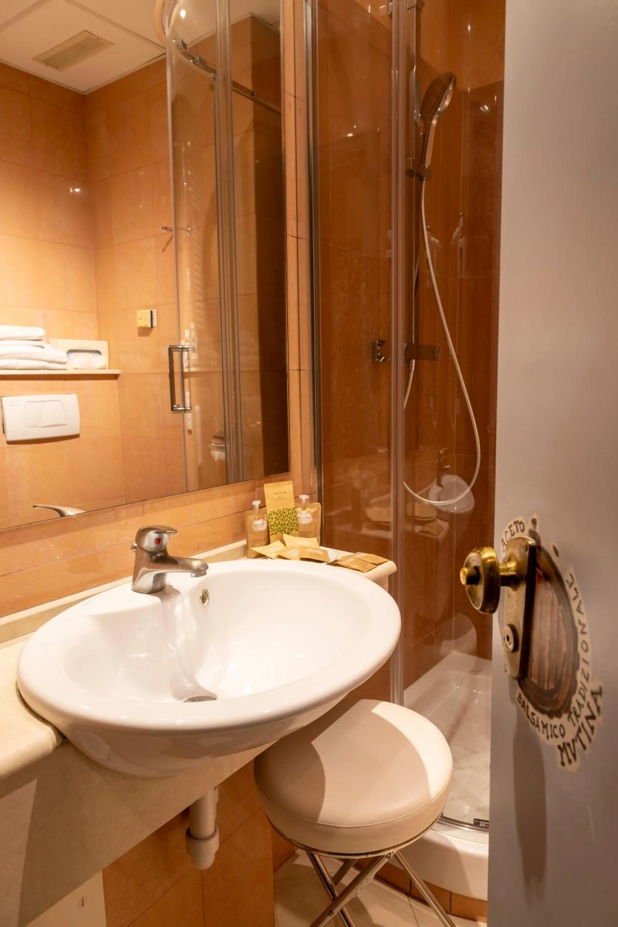 Bathroom in Hotel Terme Salvarola