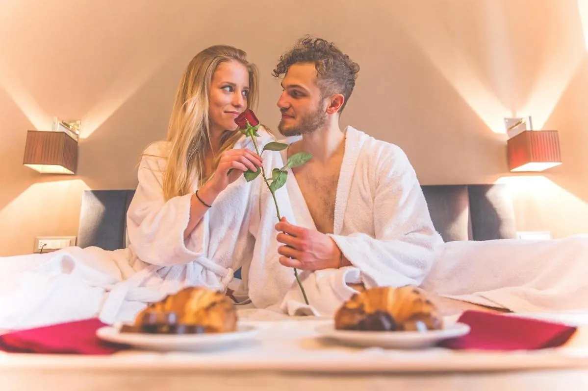 Breakfast, Bed in Hotel Terme Salvarola
