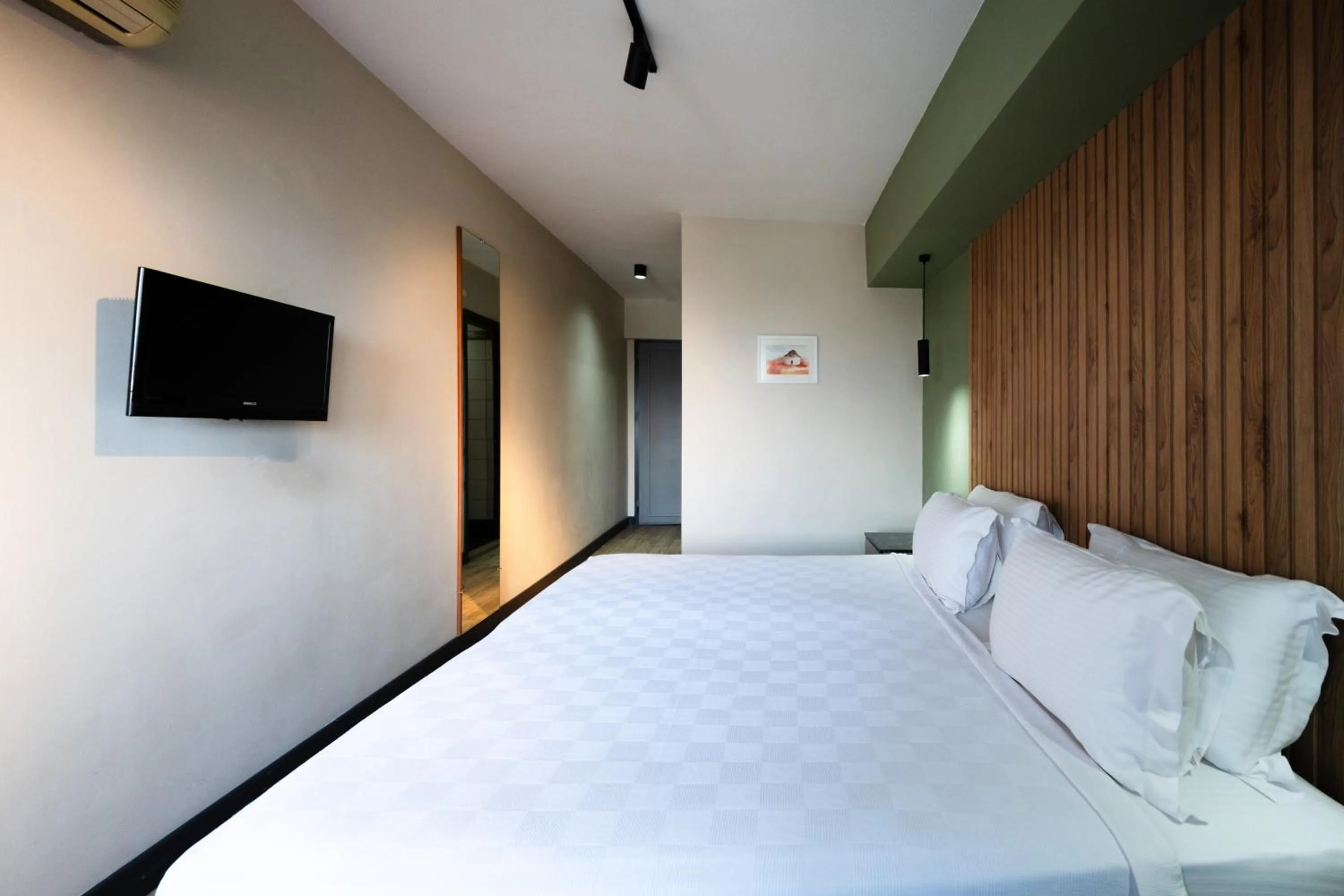 Photo of the whole room, Bed in Polek Hotel