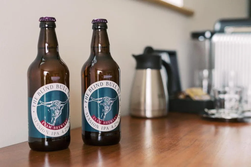 Drinks in The Blind Bull