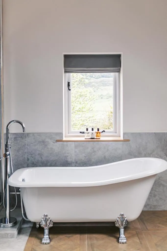 Bathroom in The Blind Bull