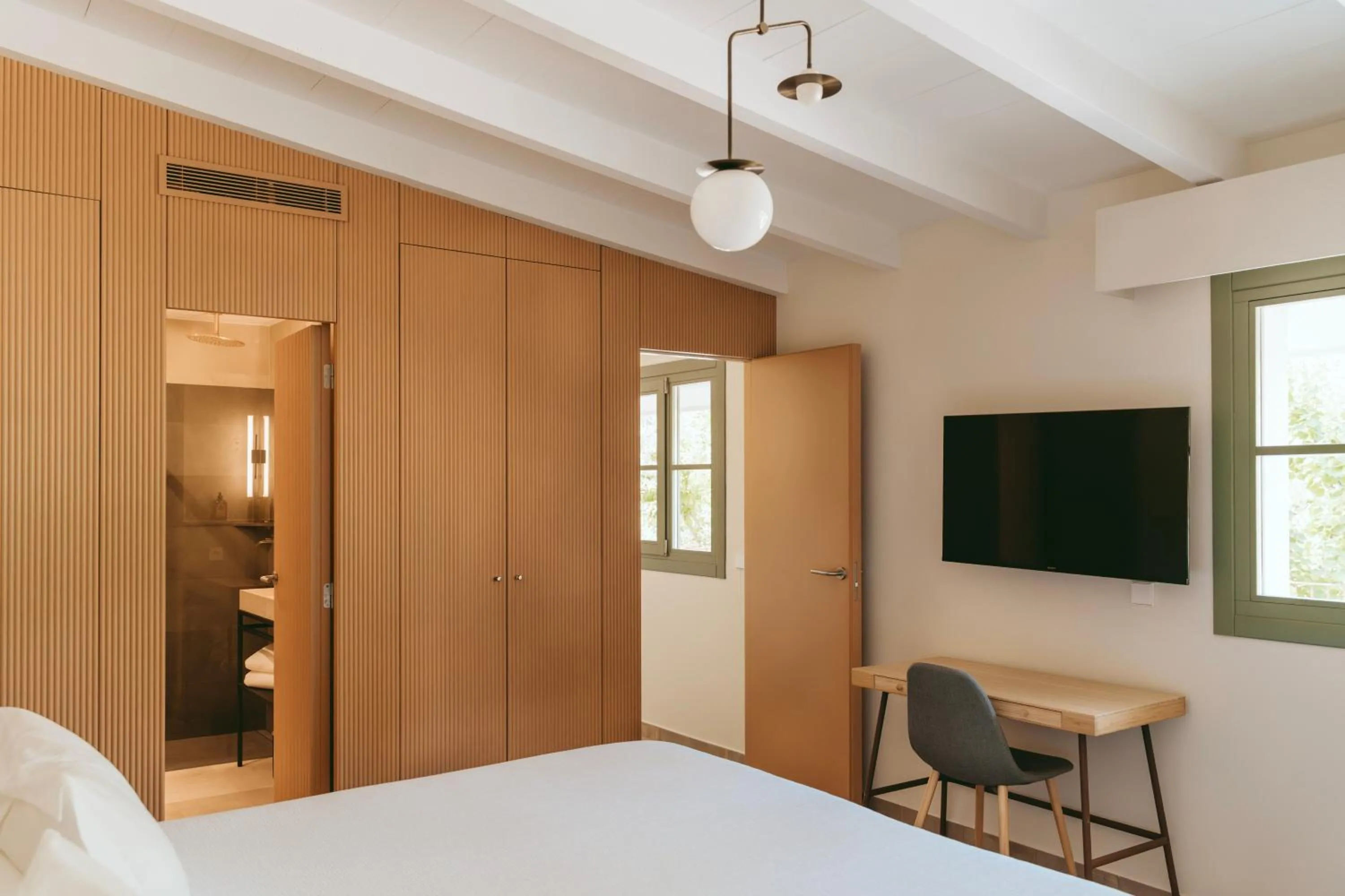 Bed in Rondaia, a Winery & Fincahotel-Agroturismo in Tramuntana