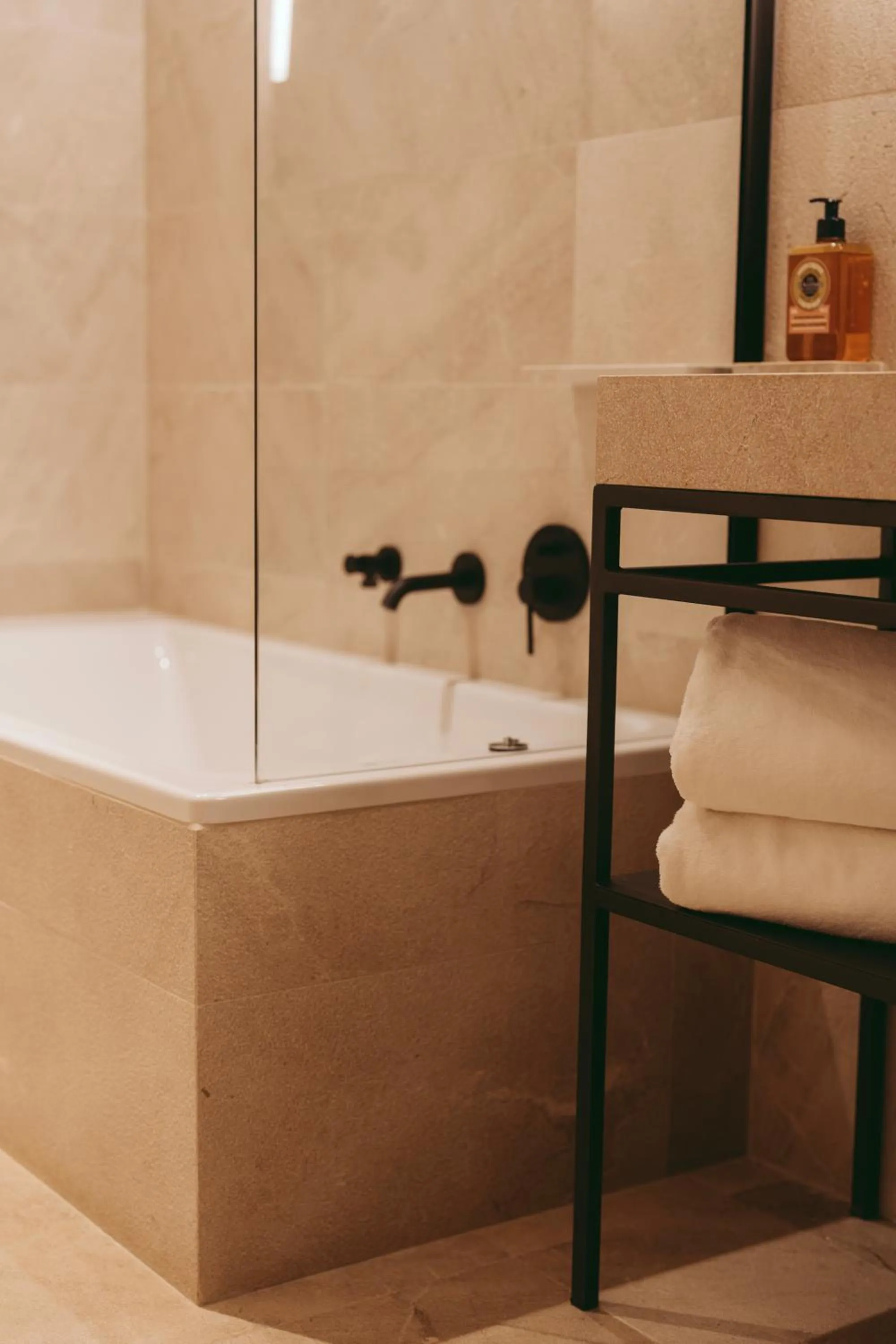 Bath in Rondaia, a Winery & Fincahotel-Agroturismo in Tramuntana