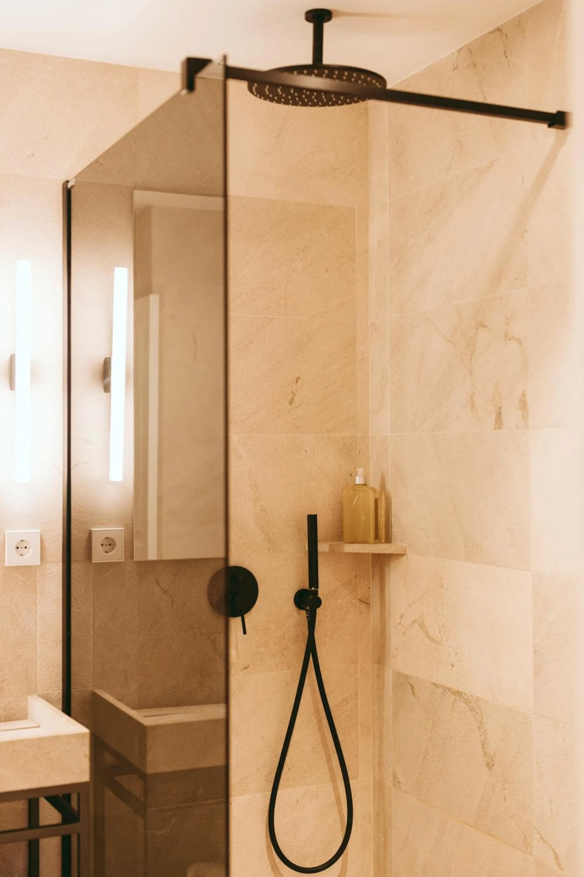 Shower in Rondaia, a Winery & Fincahotel-Agroturismo in Tramuntana