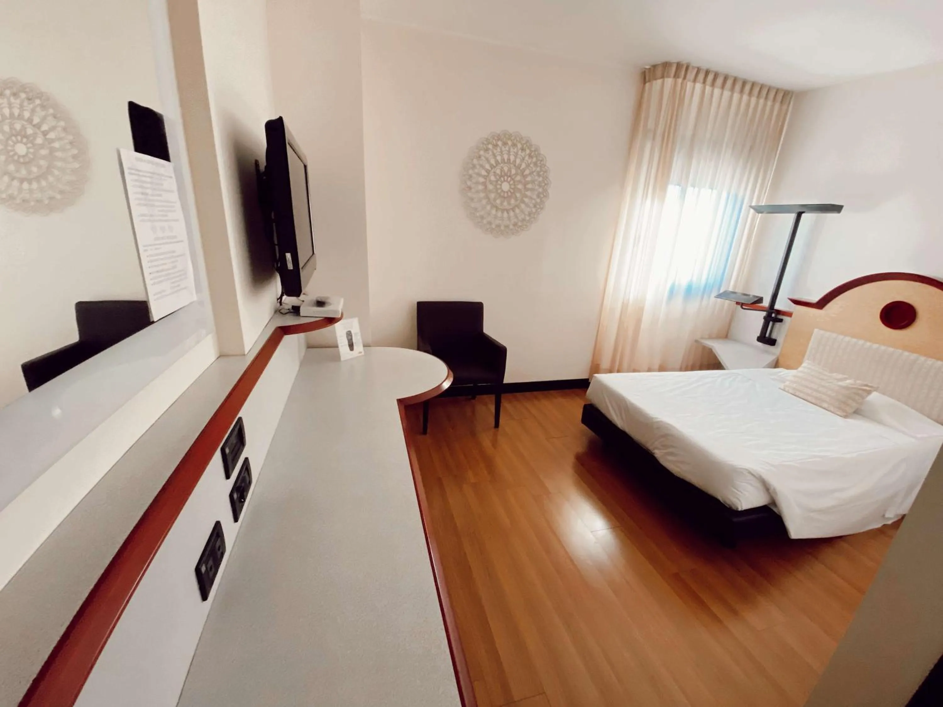 Photo of the whole room, Bed in Best Western Hotel Solaf