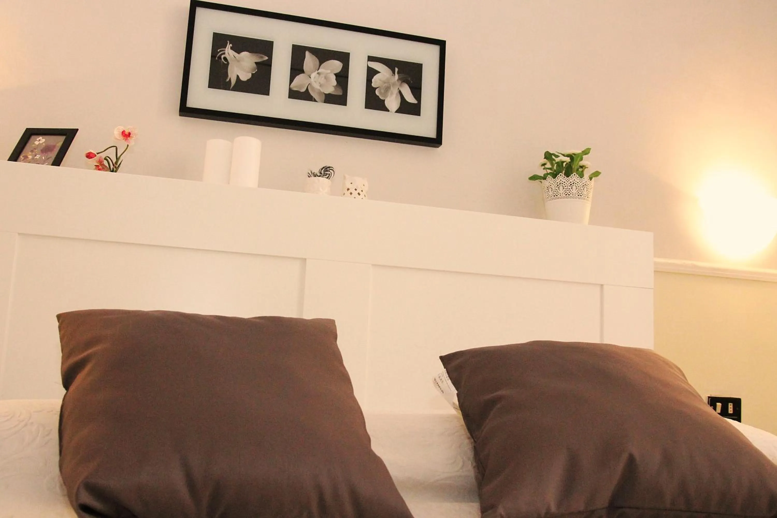 Decorative detail, Bed in Hotel Luna Rossa