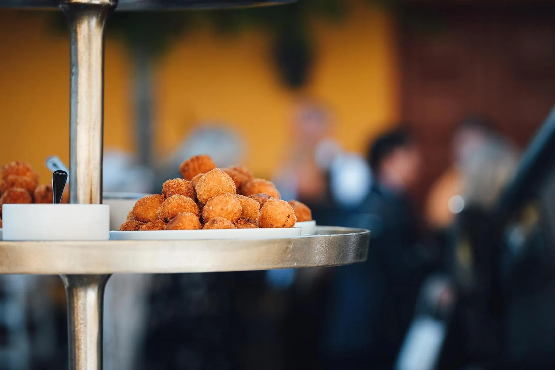 People in Broløkke Herregård