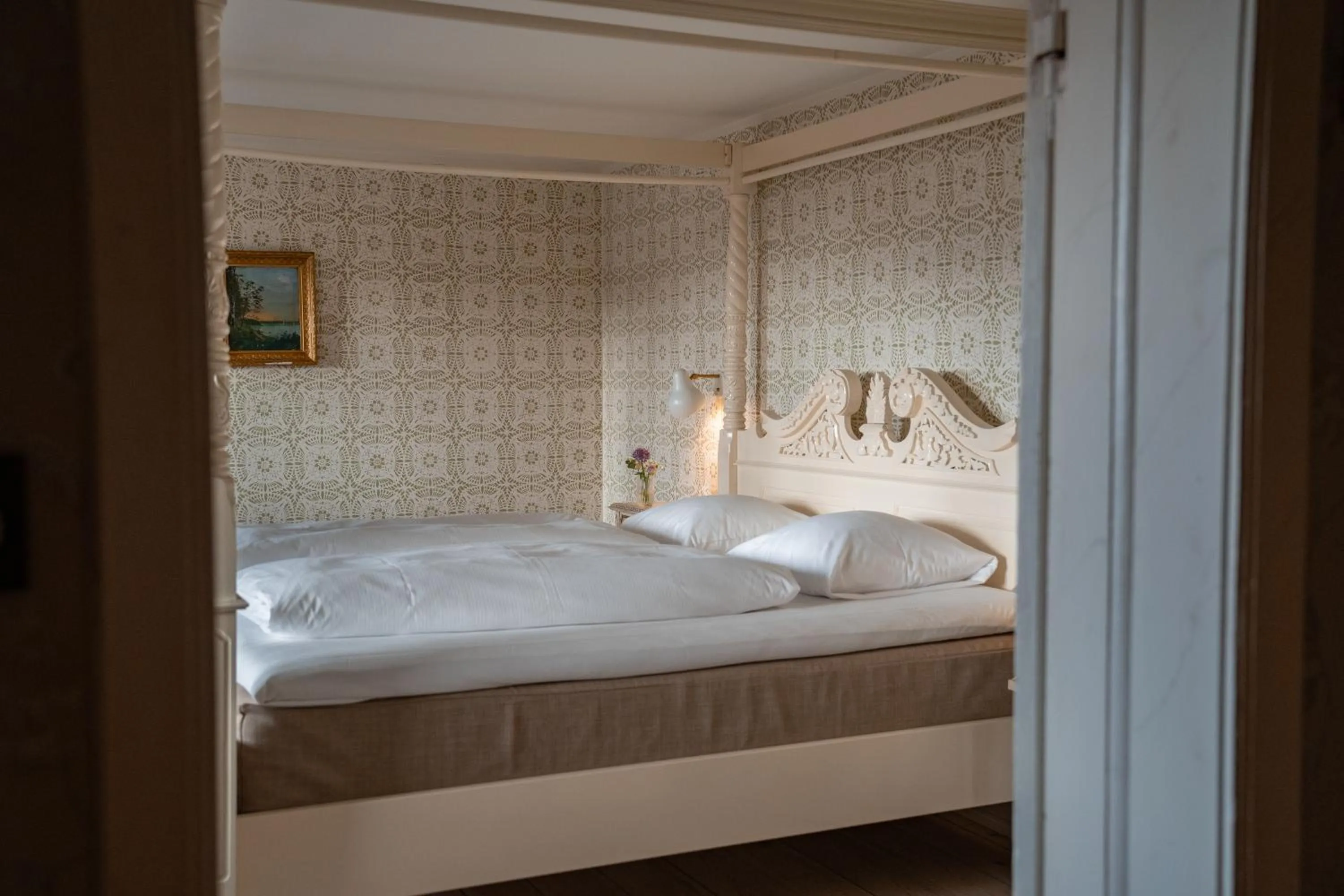 Bed in Broløkke Herregård