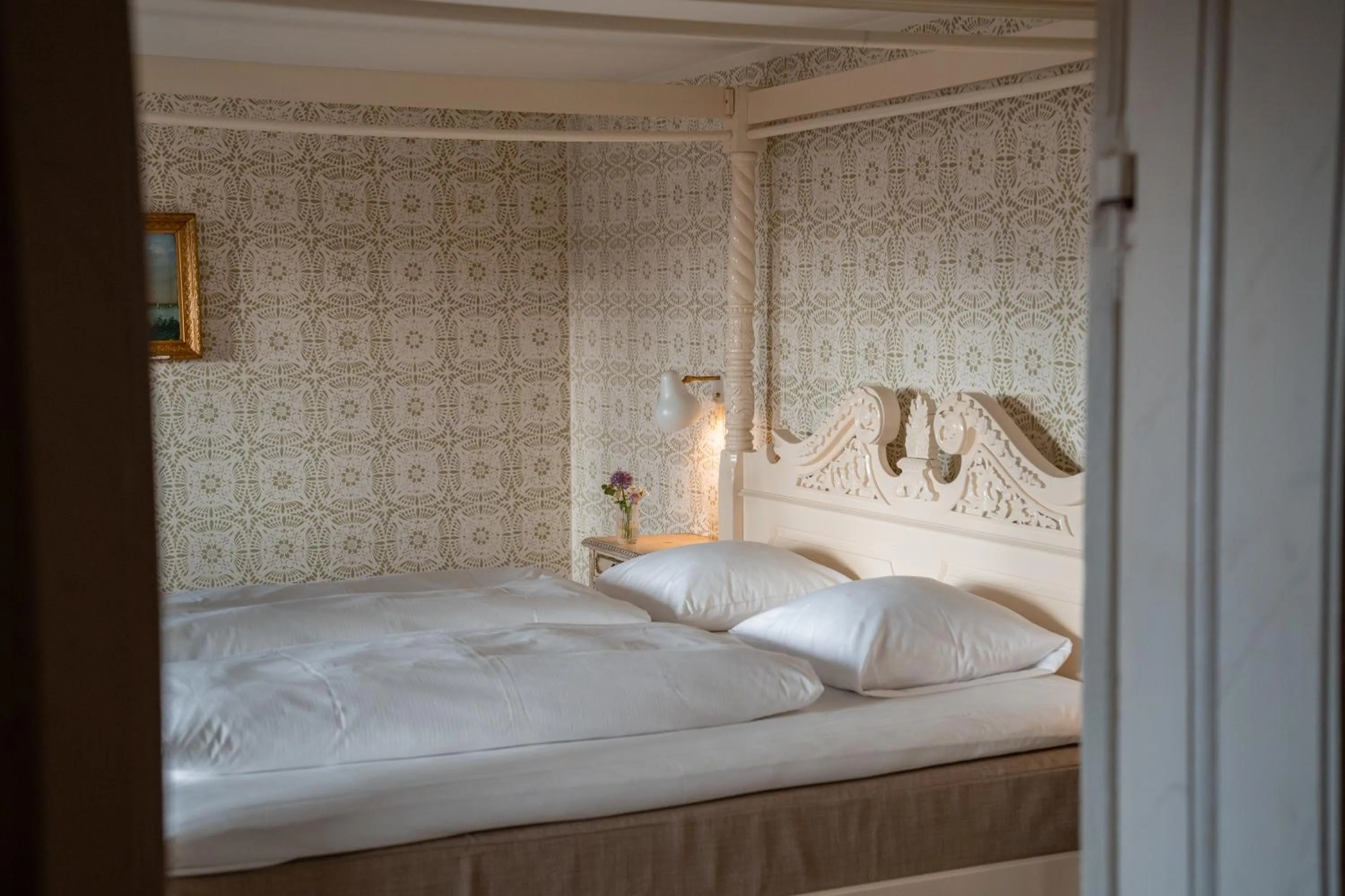 Bed in Broløkke Herregård