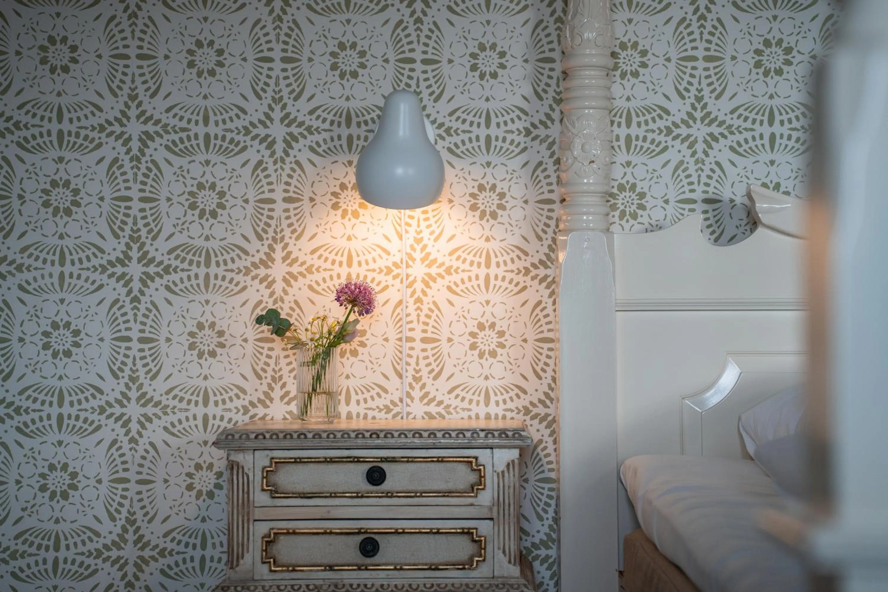 Bed in Broløkke Herregård