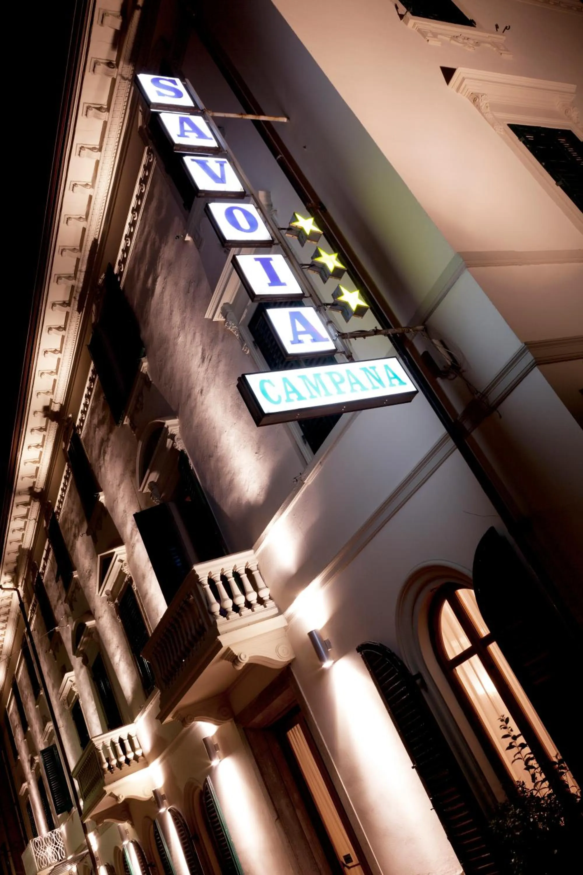 Facade/entrance in Hotel Savoia e Campana