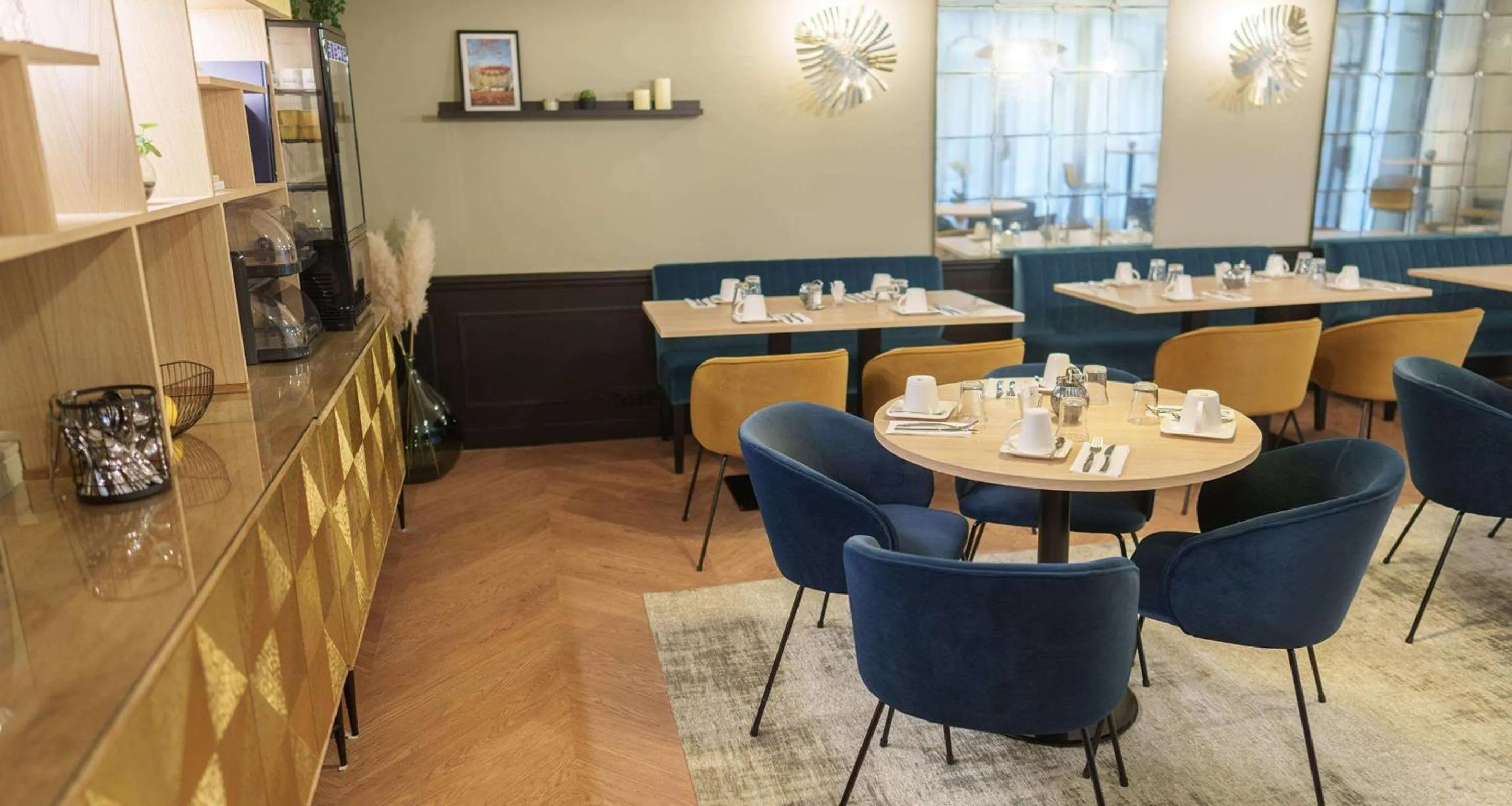 Breakfast in Best Western Plus Le Picardy