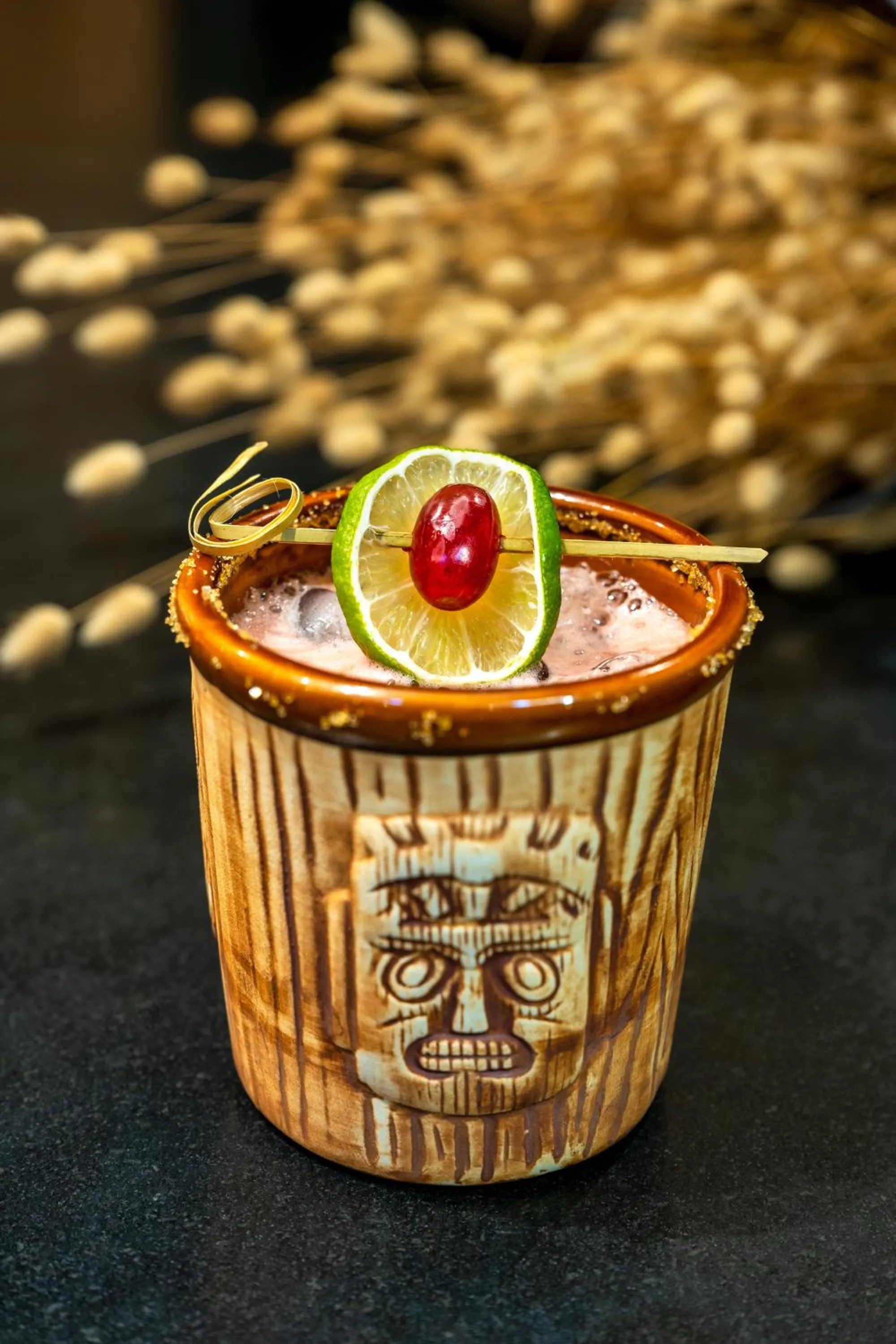 Alcoholic drinks in I K I A Since 1980 by Calm Collection