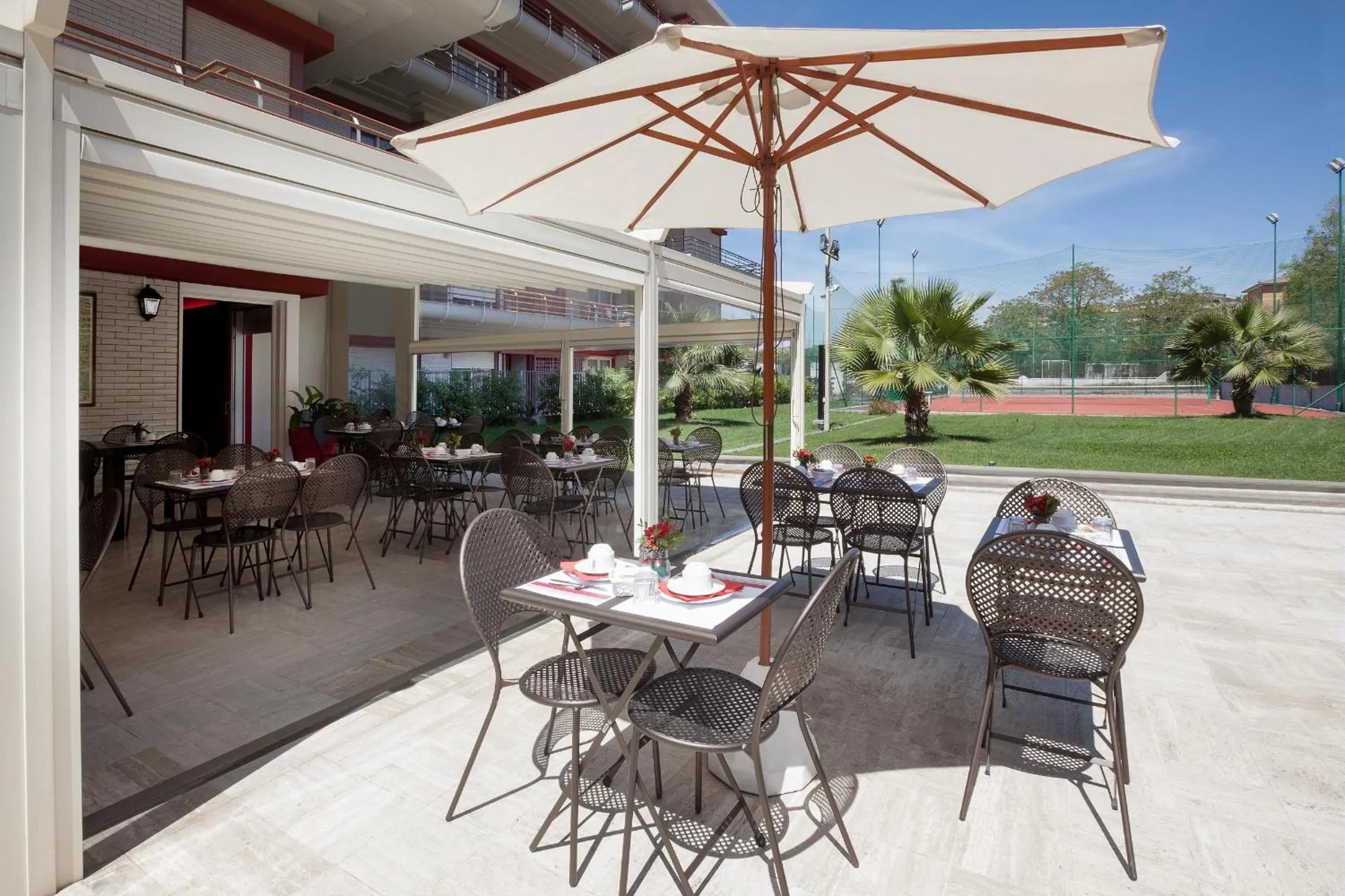 Restaurant/places to eat in Aparthotel Adagio Rome Vatican