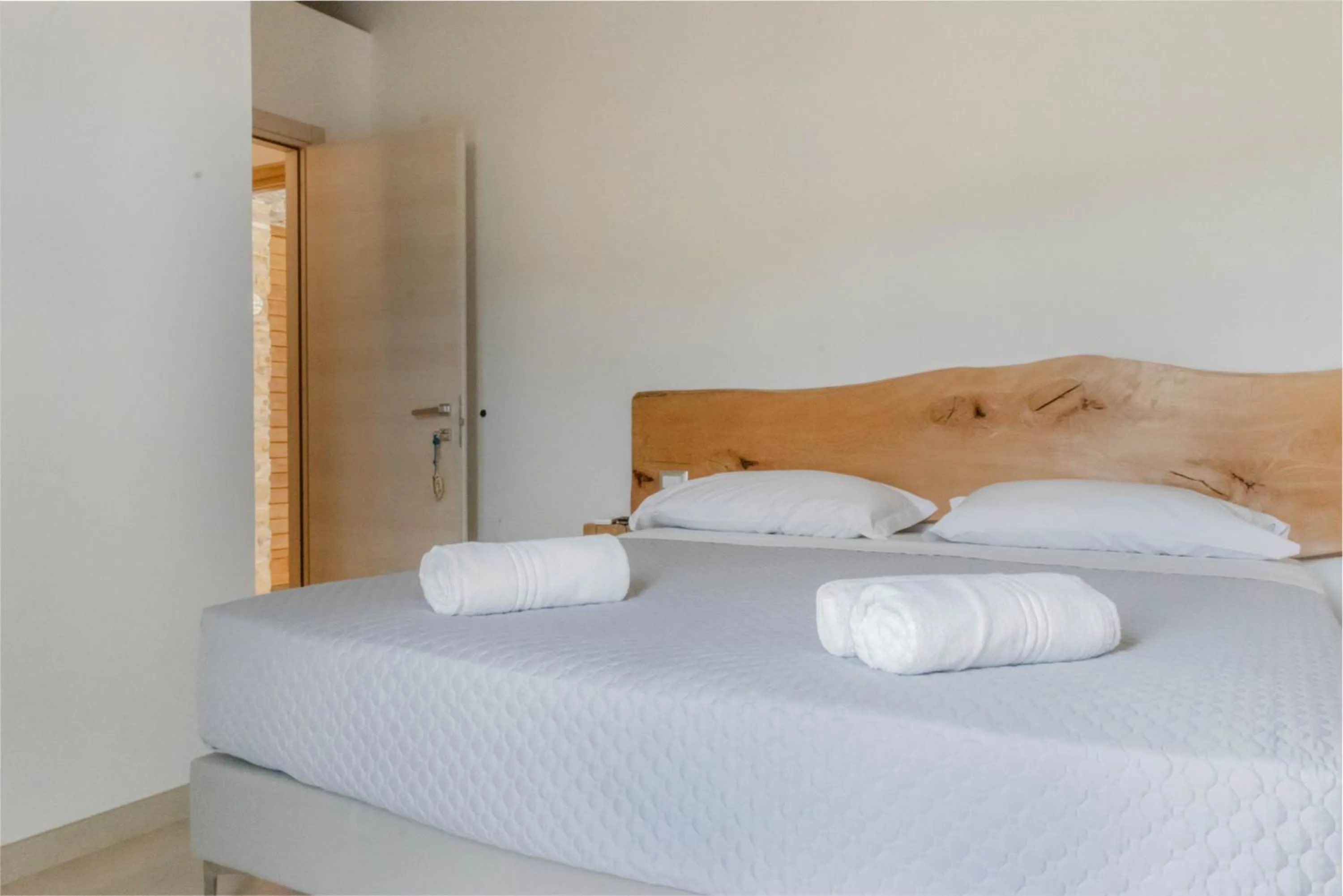 Bed in Country House L'antica pietra