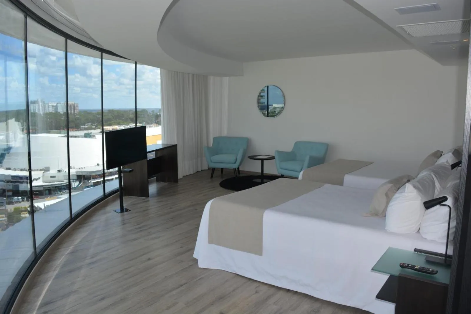 Photo of the whole room, Bed in Don Hotel