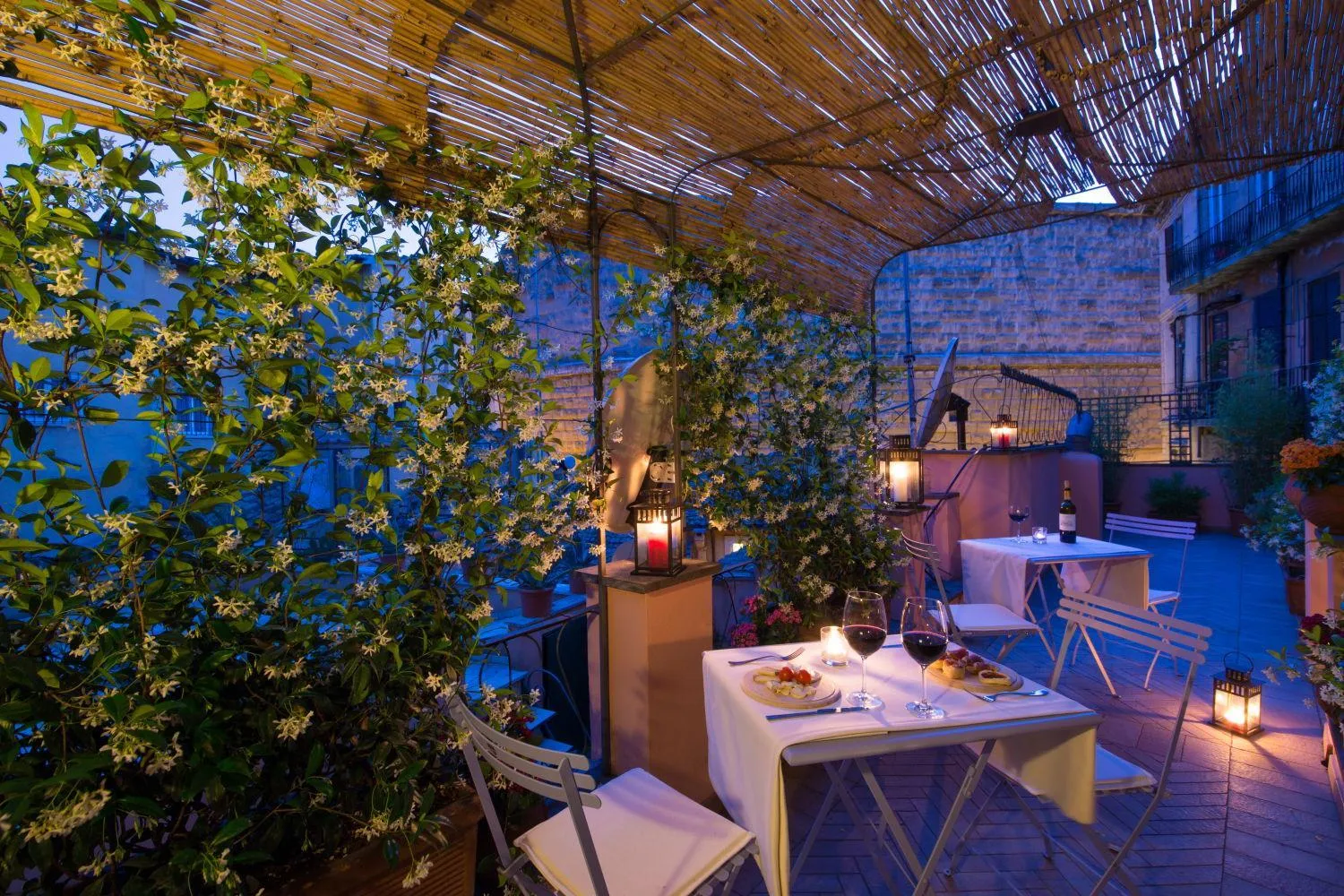 Patio in The Inn at the Roman Forum Luxury Collection - The Inn At The Roman Forum