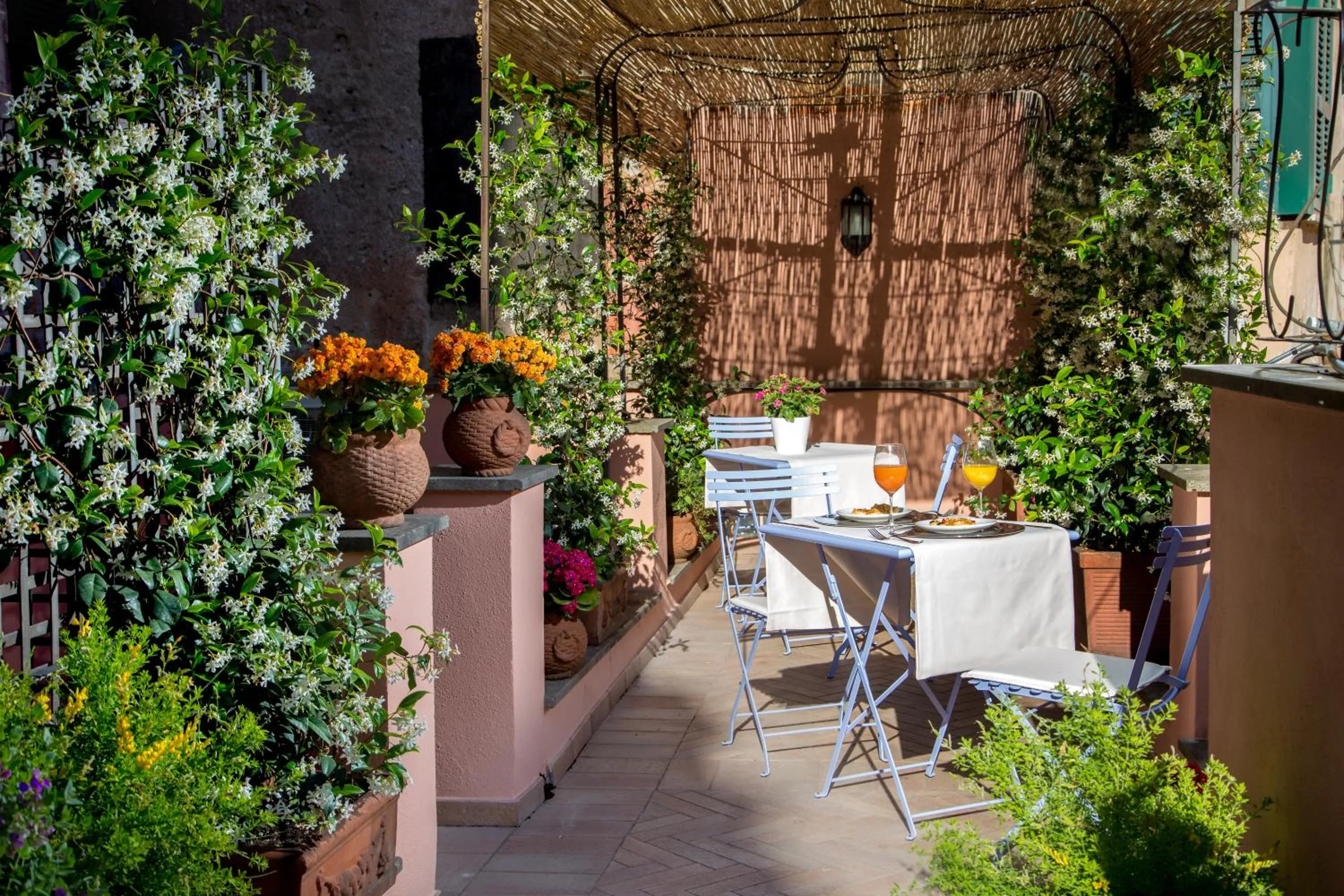 Patio in The Inn at the Roman Forum Luxury Collection - The Inn At The Roman Forum