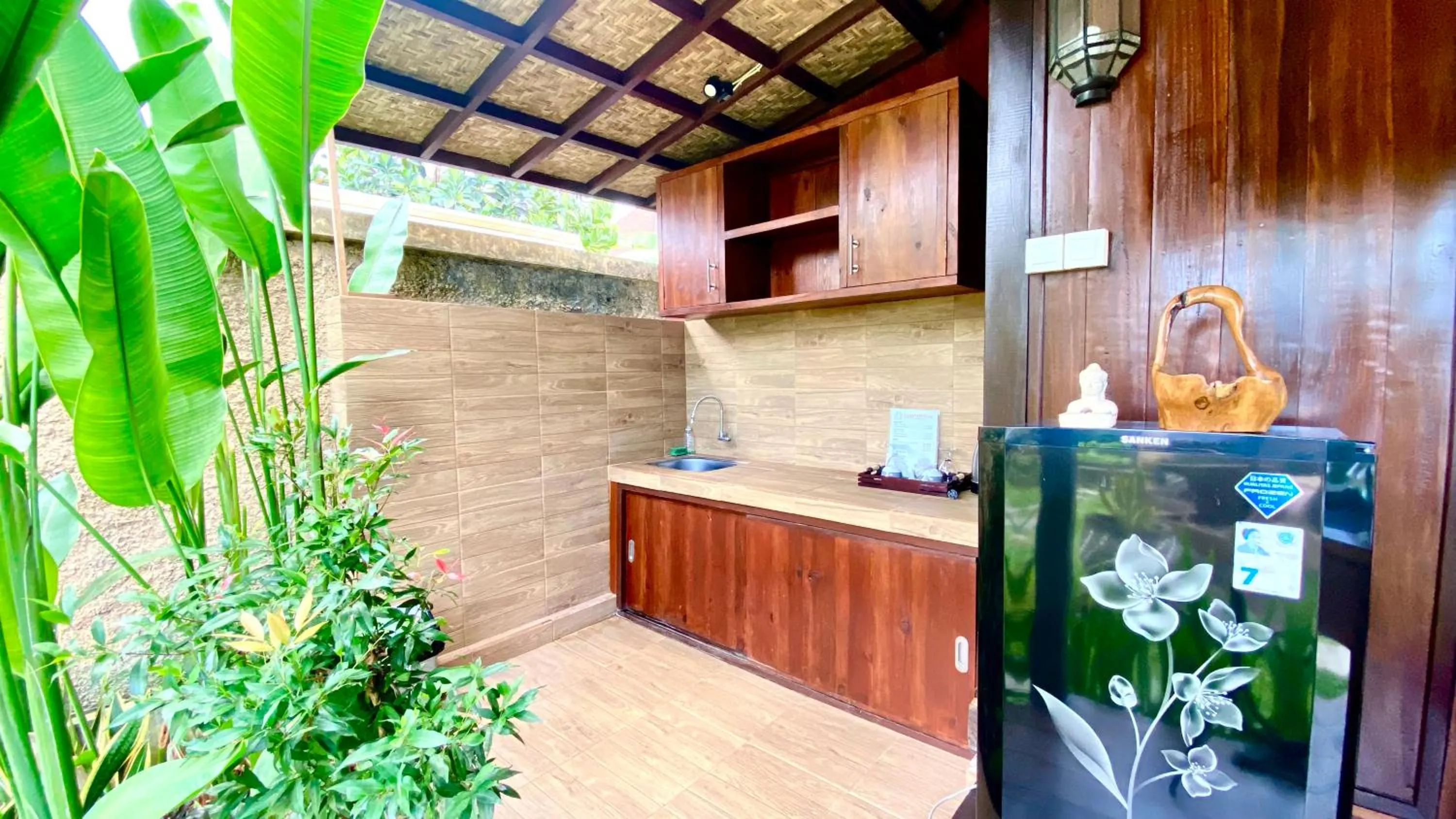 Kitchen or kitchenette in NILUH Private Villas Ubud