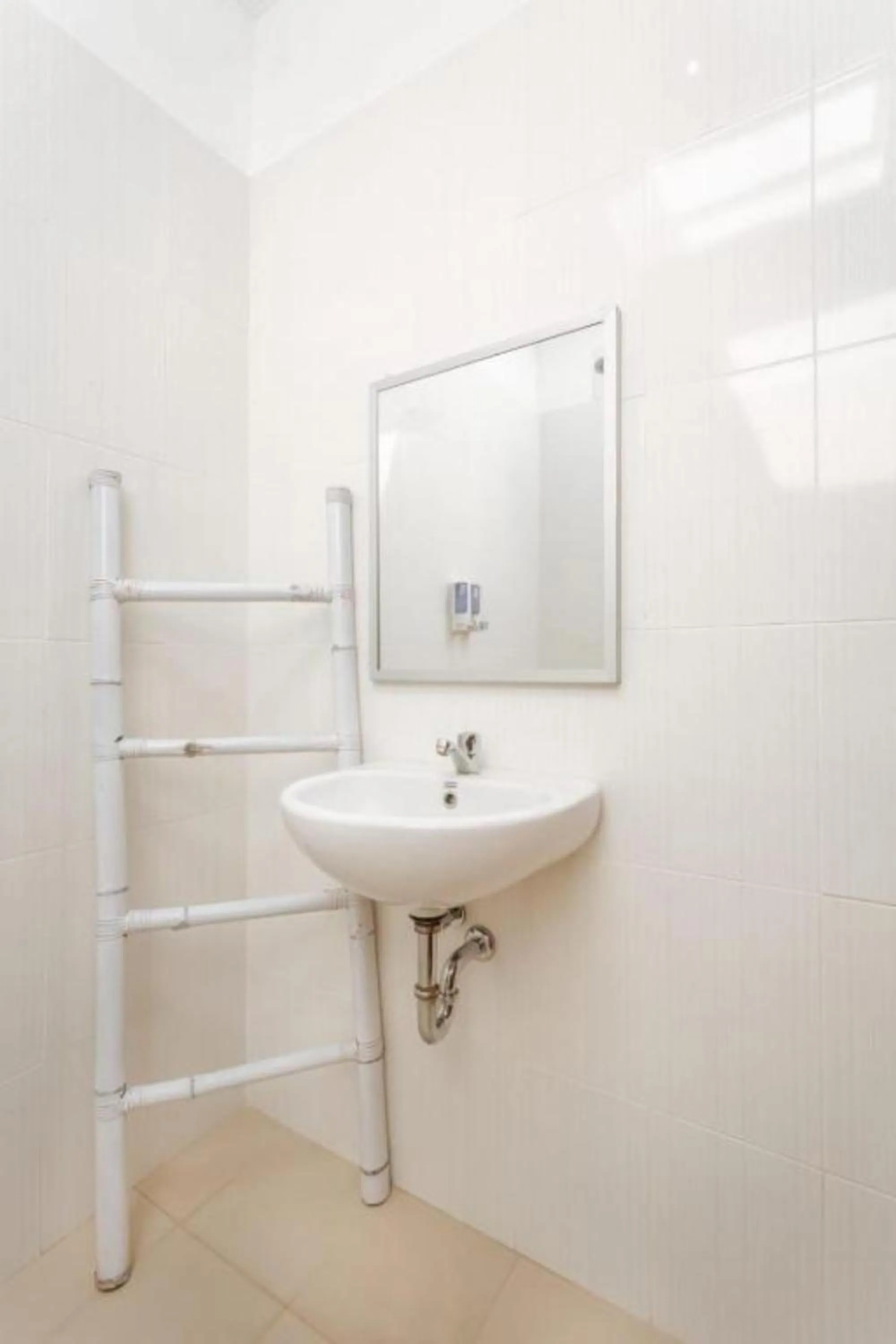 Bathroom in Carik Bali Guest House Canggu