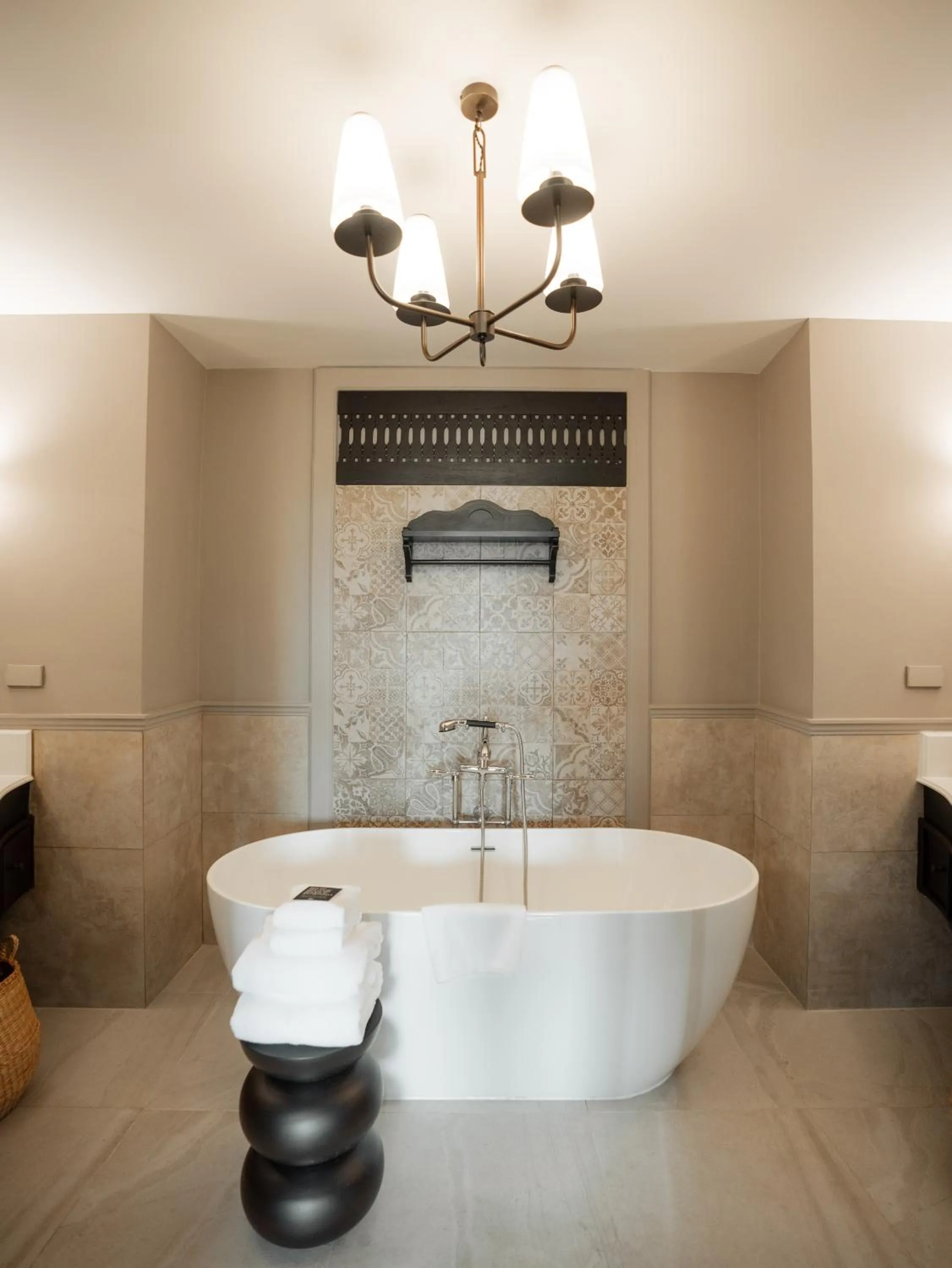 Bath in Burirattana Hotel-An Adults Only Hotel