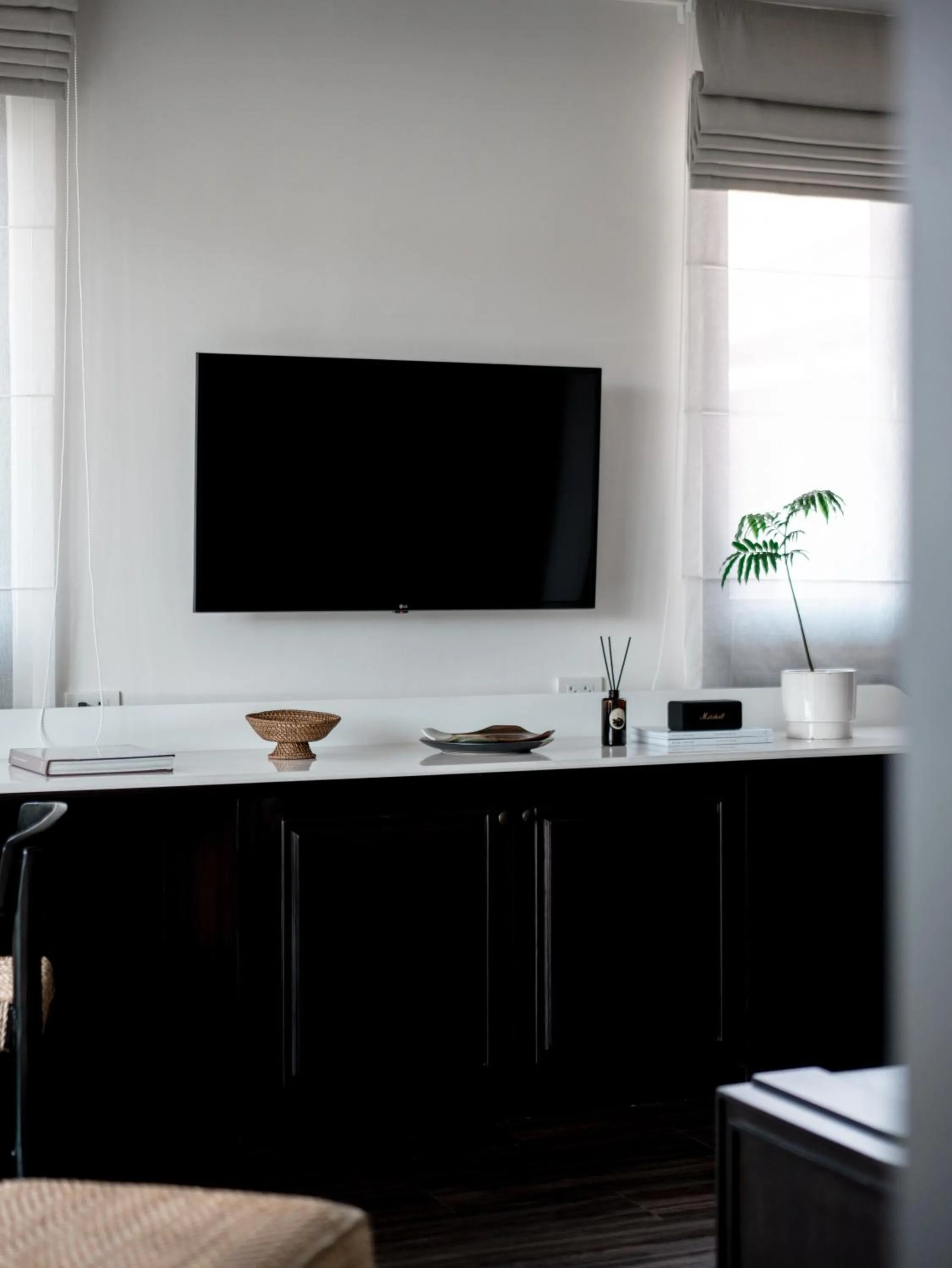 TV and multimedia in Burirattana Hotel-An Adults Only Hotel