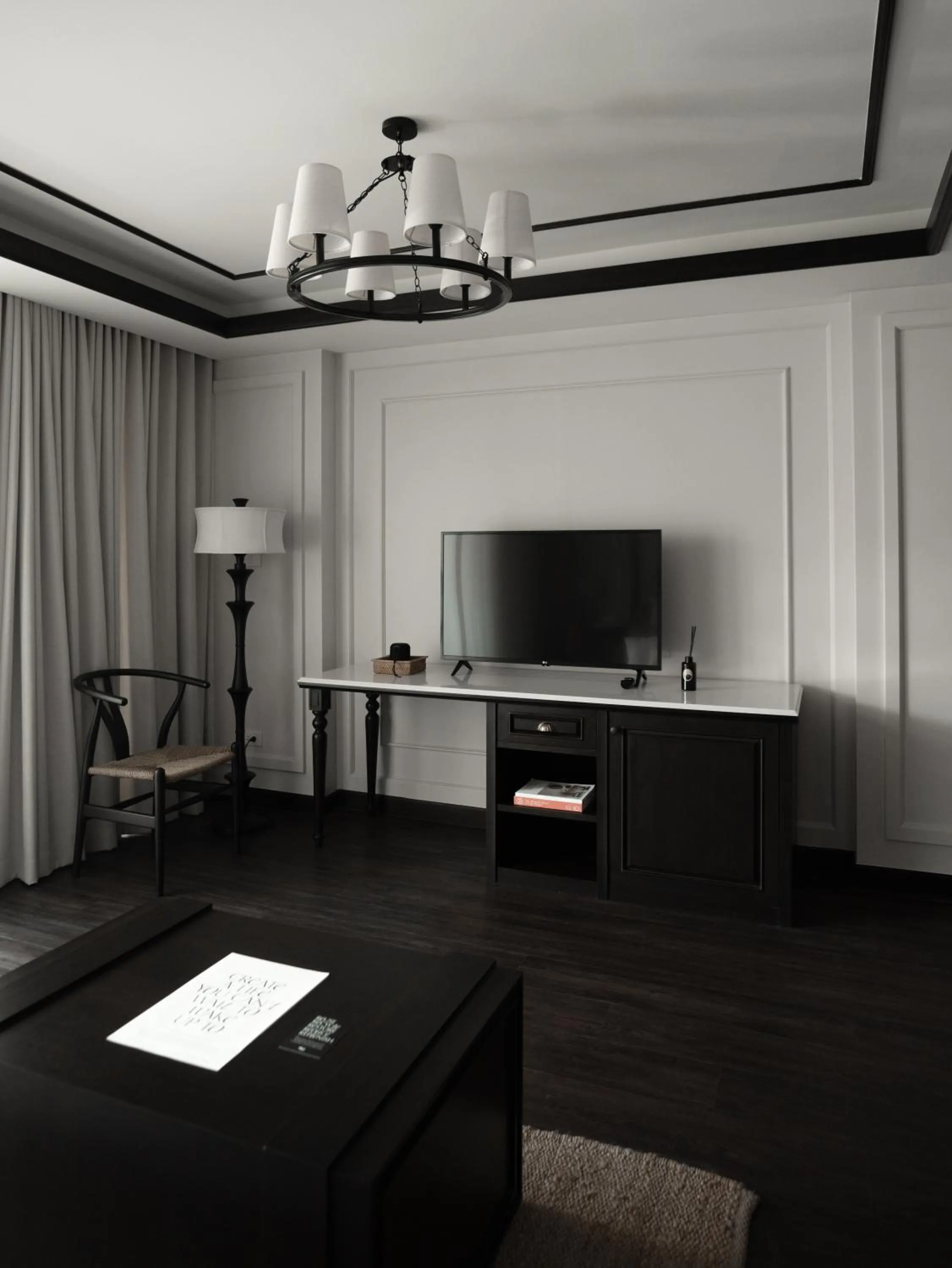 TV and multimedia in Burirattana Hotel-An Adults Only Hotel