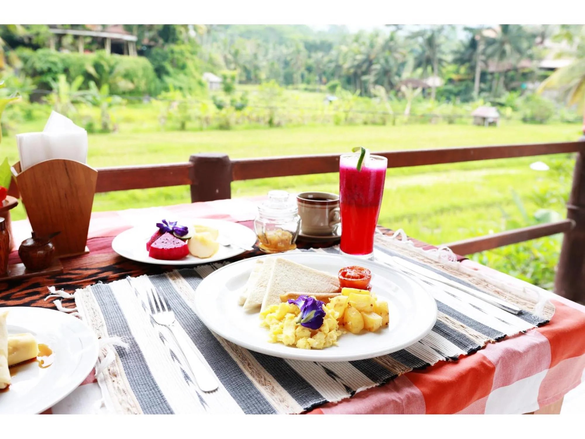 Food and drinks in Gongwi Cottages Sidemen
