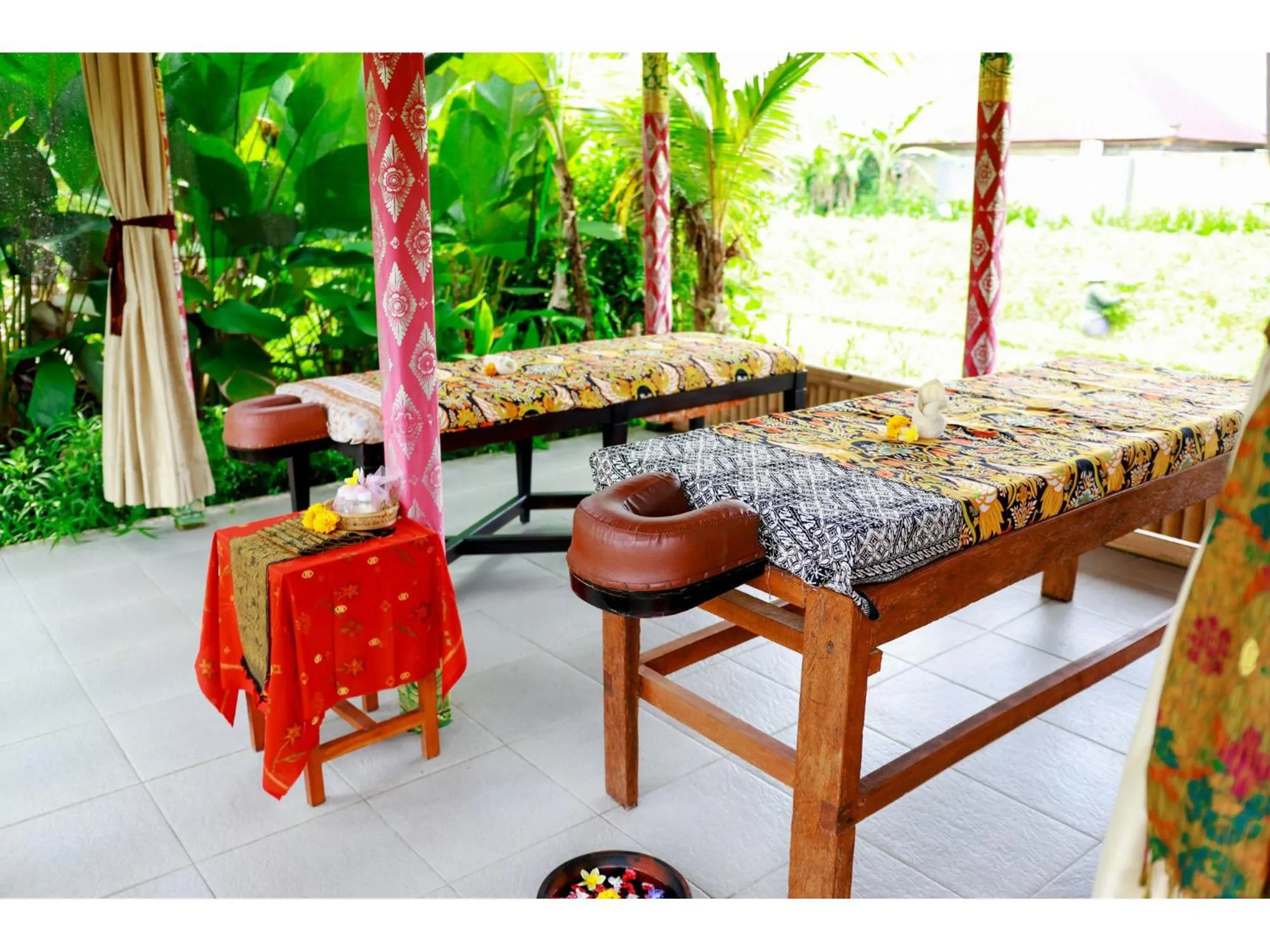 Massage in Gongwi Cottages Sidemen