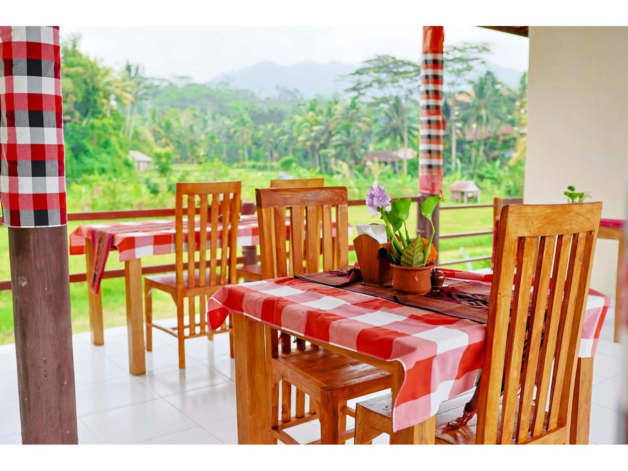 Restaurant/places to eat in Gongwi Cottages Sidemen