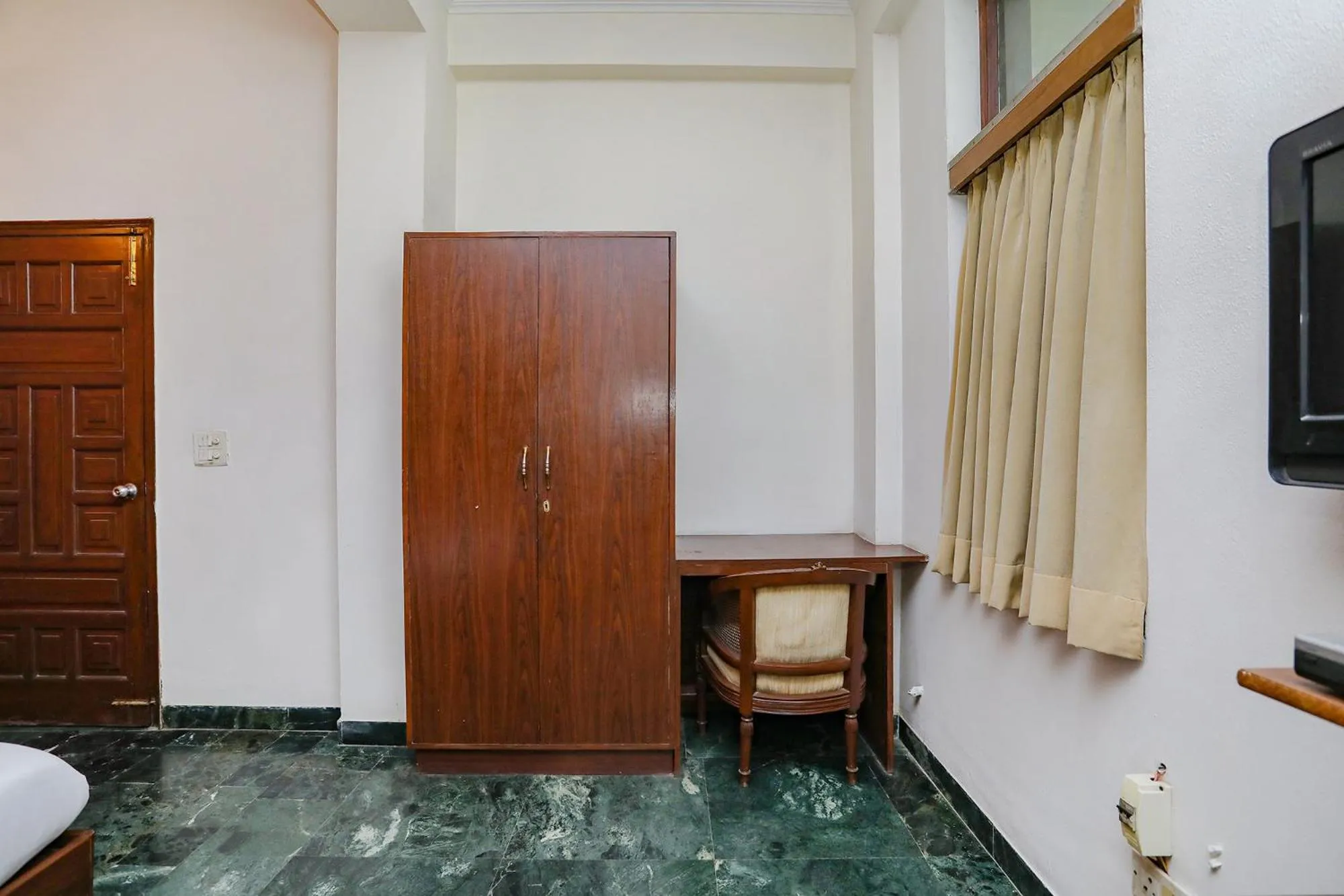 Living room in FabExpress Primero I