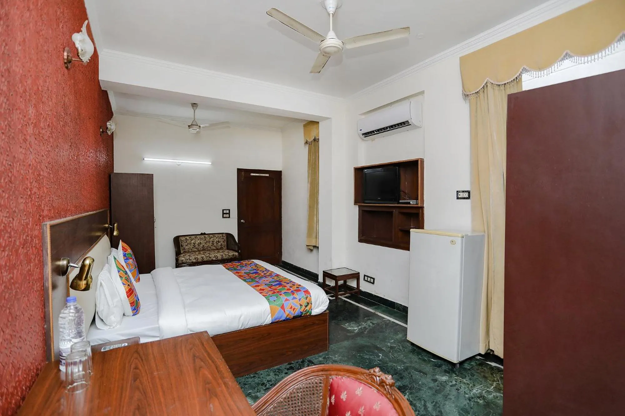 Bedroom in FabExpress Primero I