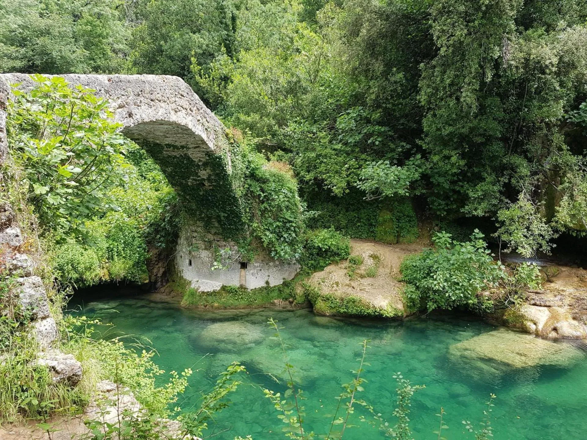 Neighbourhood in La Connexion, Gay Men Only