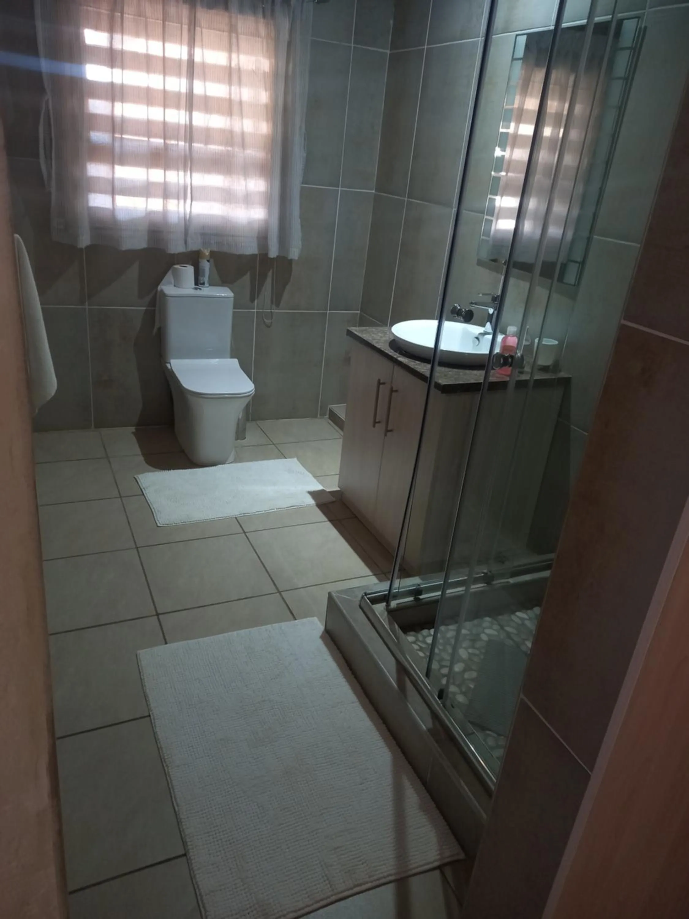 Bathroom in Kgatholoha Guest House