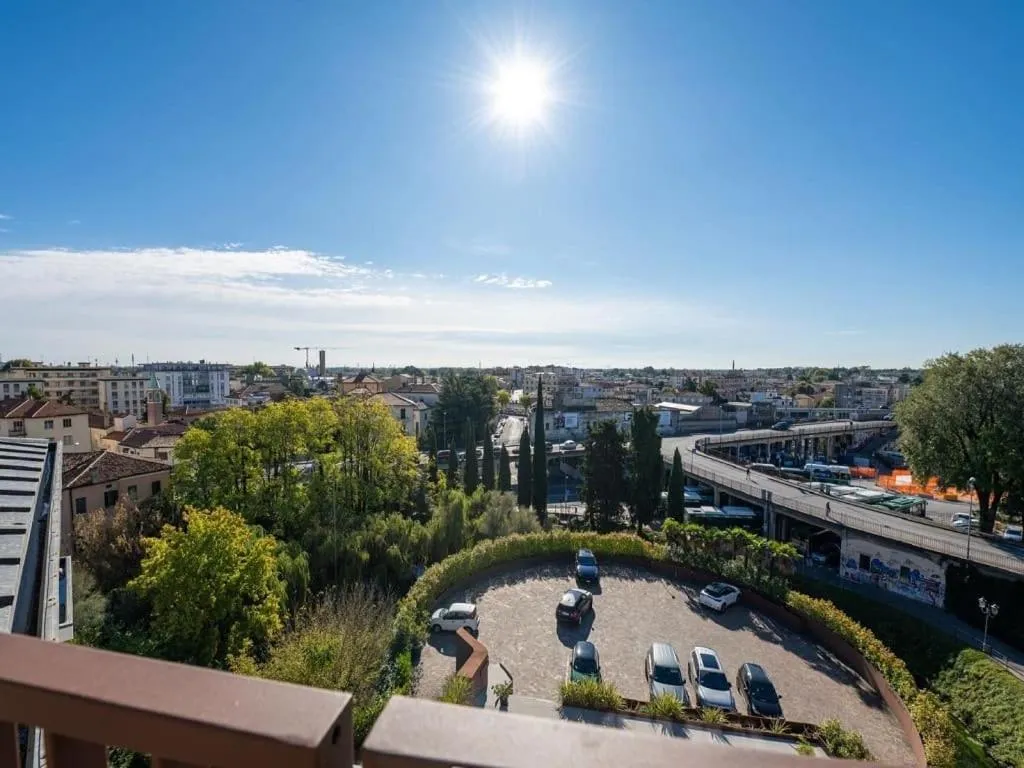 City view in Hotel Carlton