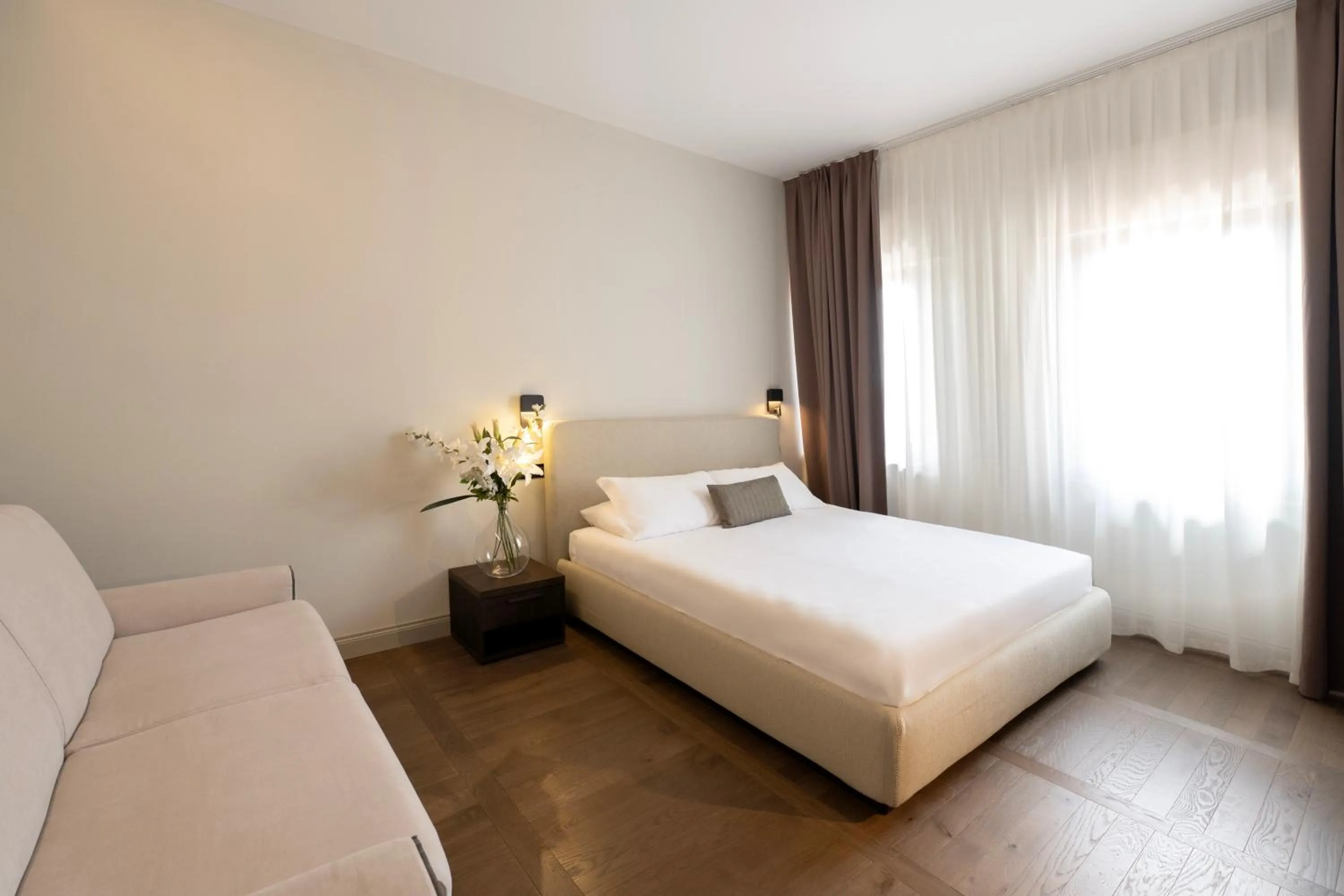 Bed in Hotel Carlton