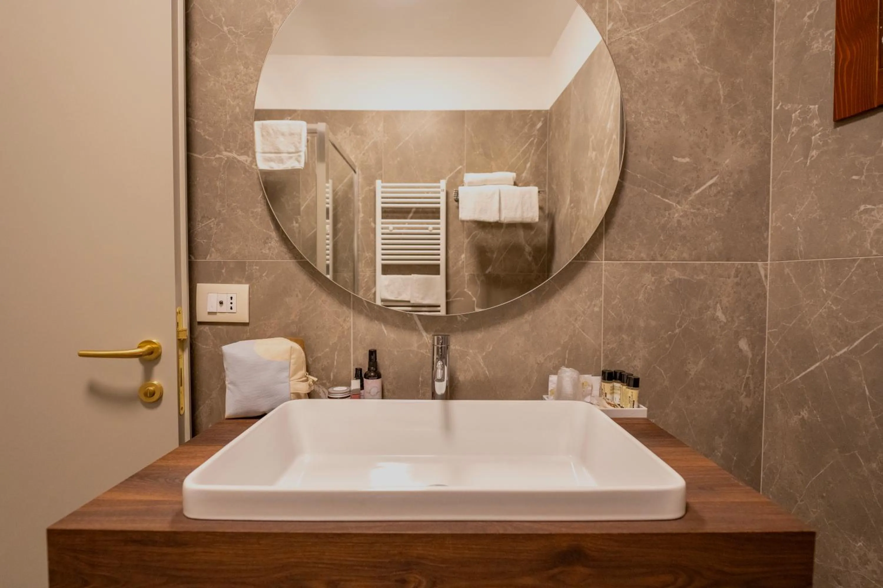 Bathroom in Hotel Carlton