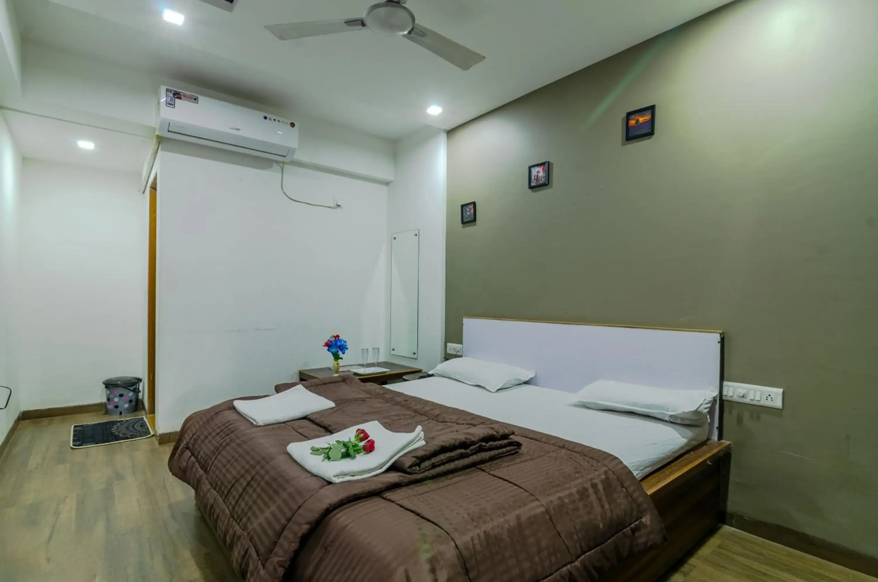 Standard Room without Window - single occupancy in White House Beach Resort, Nagaon Standard Room without Window - single occupancy in White House Beach Resort, Nagaon