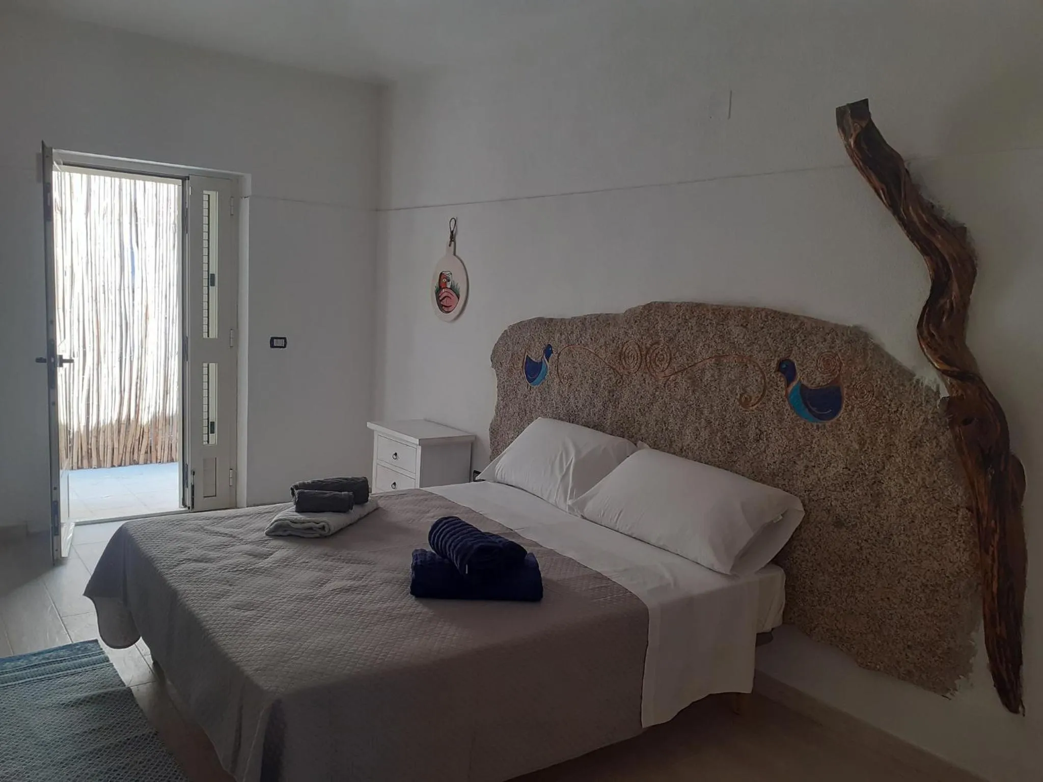 Bed in bed and breakfast Murales Orgosolo