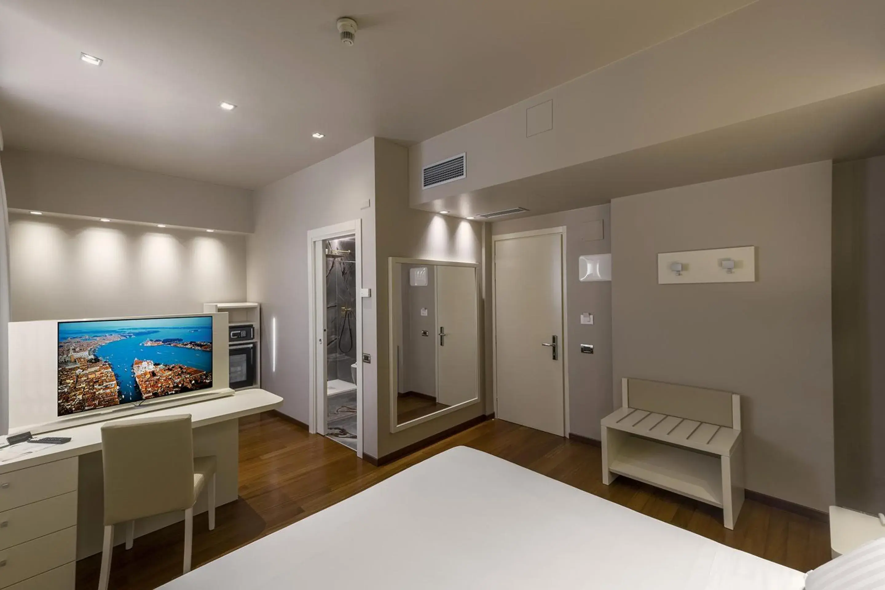 Family Room (2 Adults + 2 Children) in Hotel Touring Family Room (2 Adults + 2 Children) in Hotel Touring