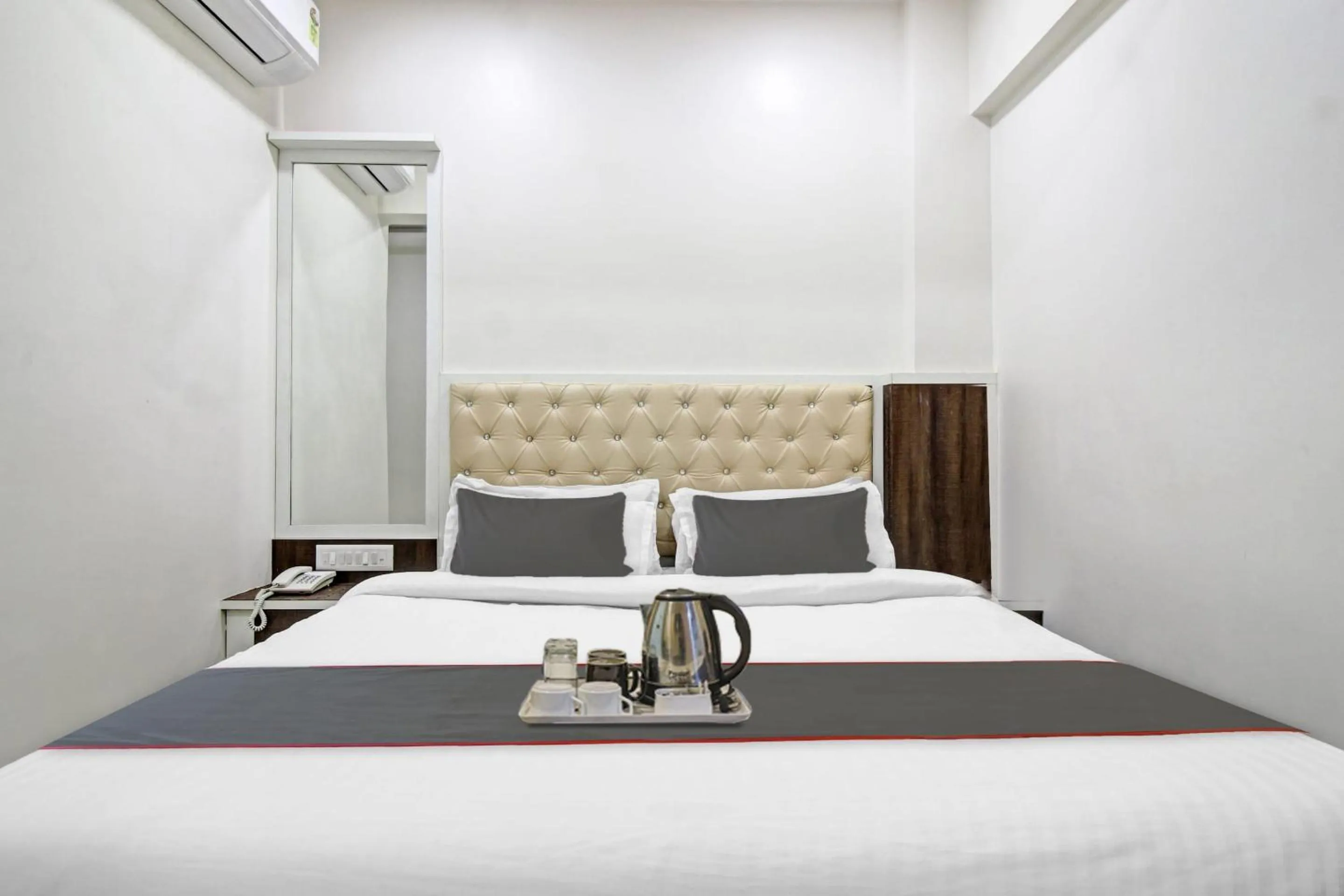 Bedroom, Bed in Hotel O Raj Mahal