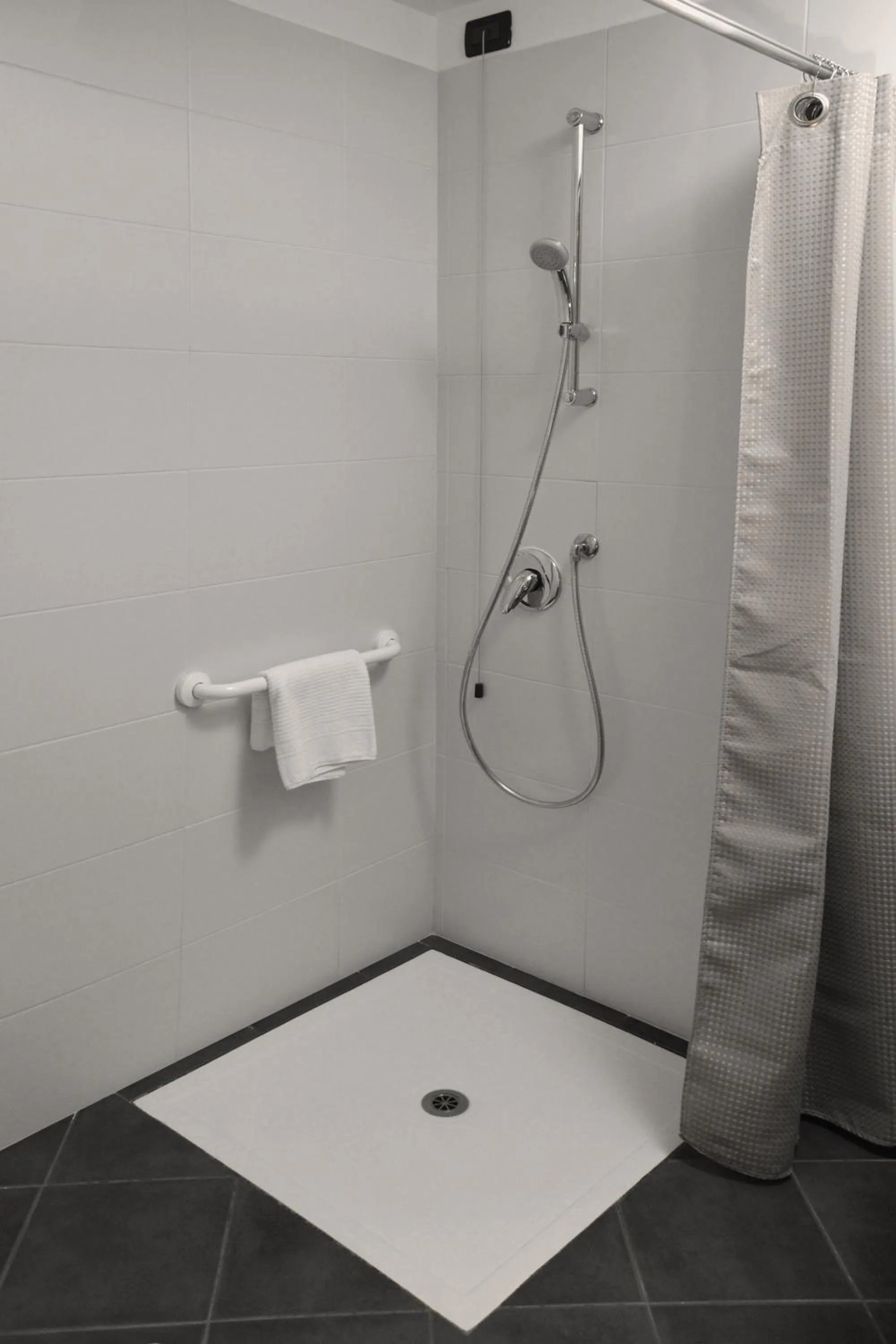 Shower in Anusca Palace Hotel