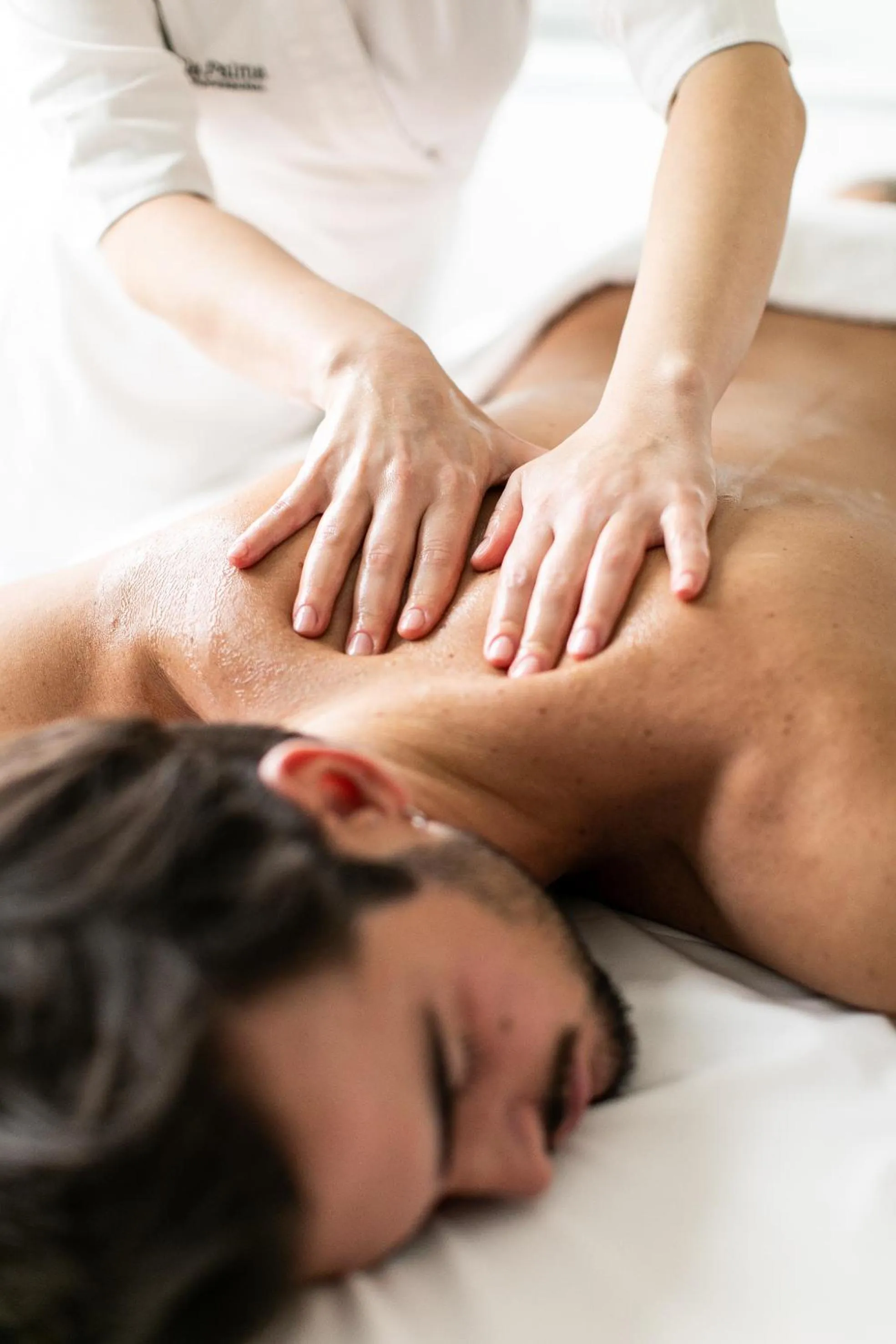 Massage in Anusca Palace Hotel