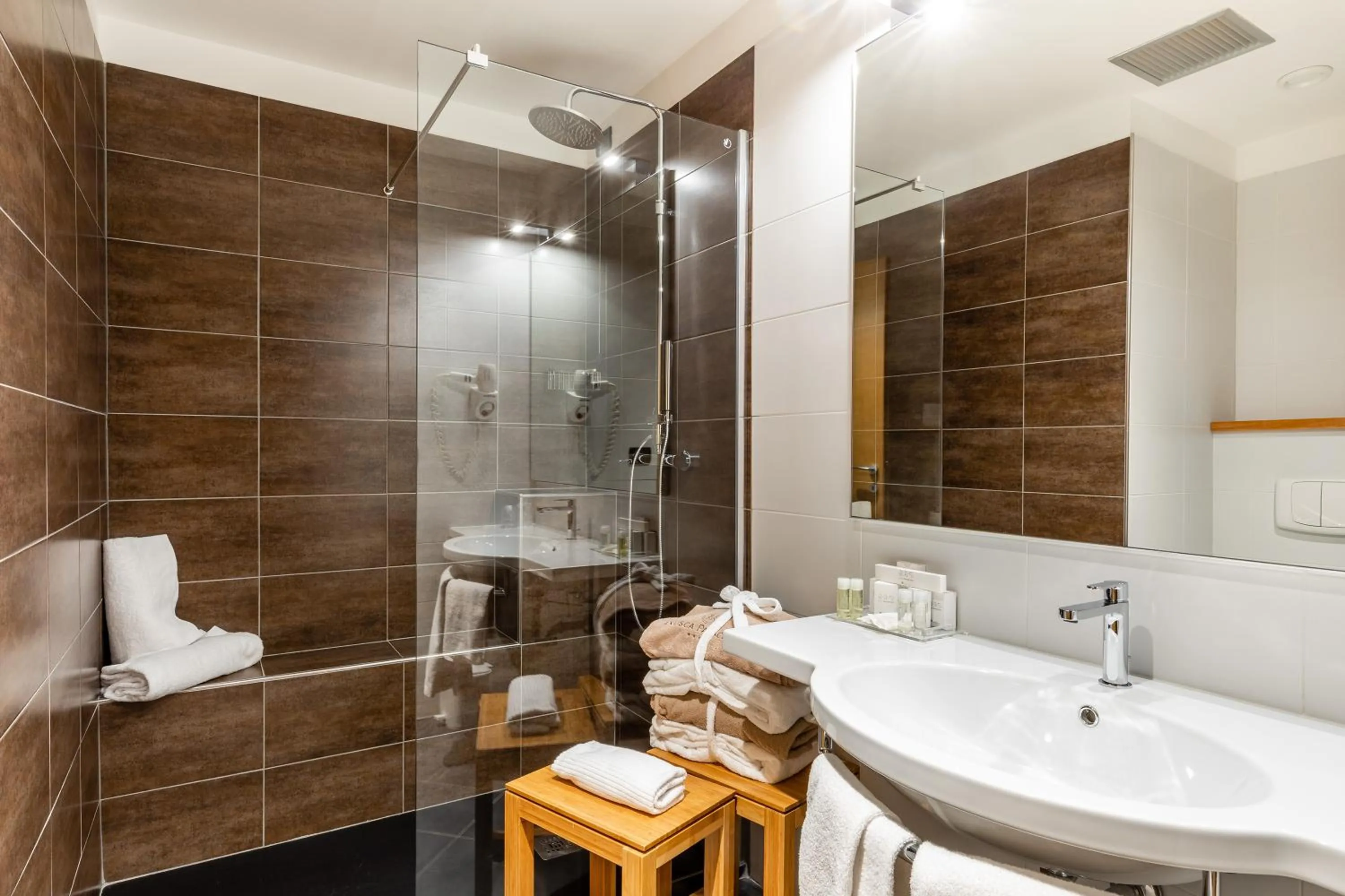 Bathroom in Anusca Palace Hotel