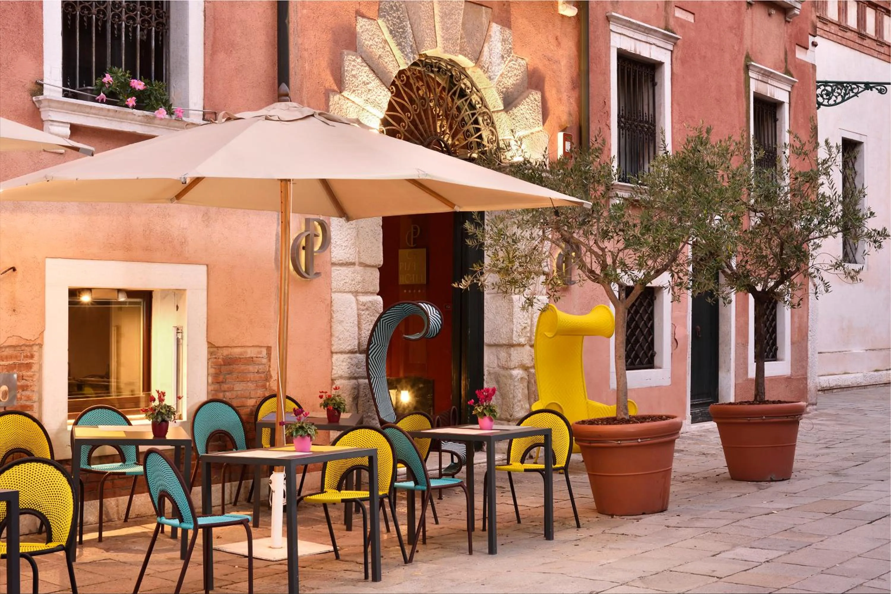 Restaurant/places to eat in Ca' Pisani Hotel