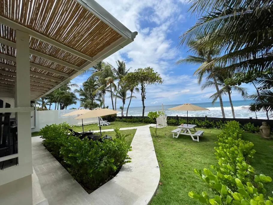 Patio in The Backyard Beach House