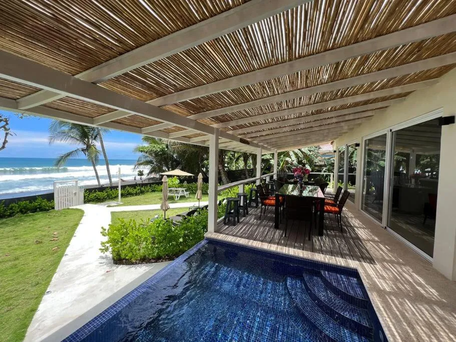 Patio in The Backyard Beach House