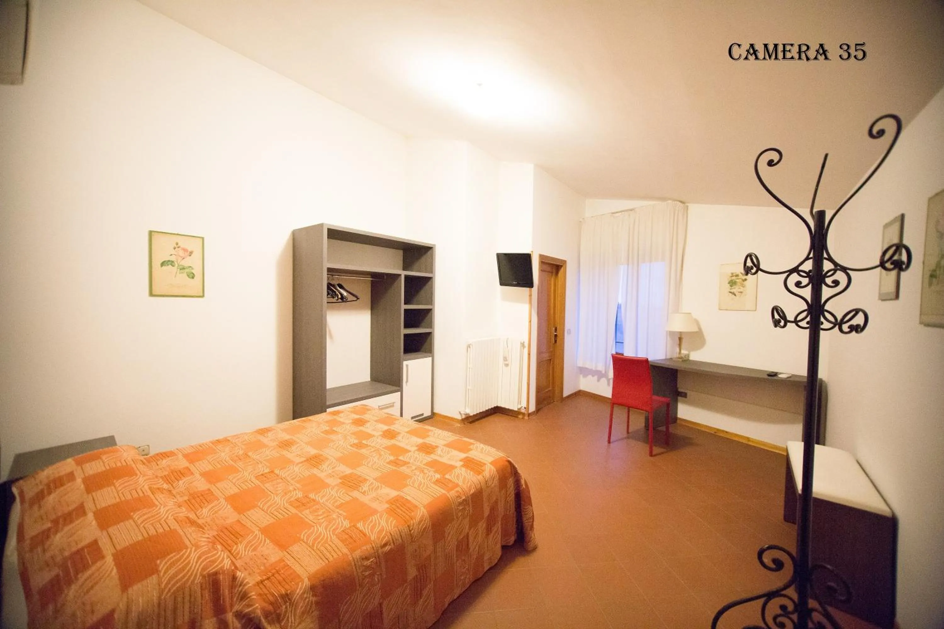 Photo of the whole room, Bed in Hotel I Tigli albergo diffuso